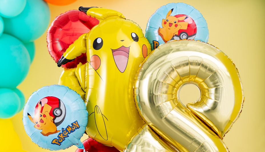A 5-piece Pokéball and Pikachu foil balloon bouquet. 