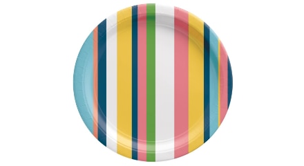   Une assiette ronde lignée bleue, blanche, rose et verte à thème Couleurs d’été.