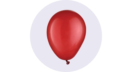 Un ballon rouge en latex.