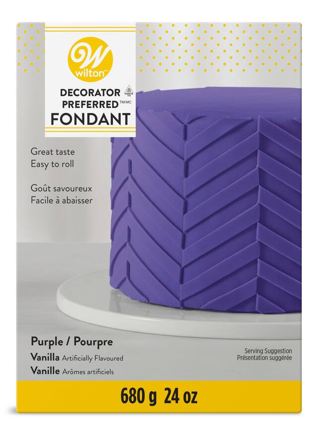 Wilton Decorator Preferred Edible Decorating Fondant Icing, Purple, 24-oz, Vanilla Artificially Flavoured, for Baking/Cake Decoration Front_Flat