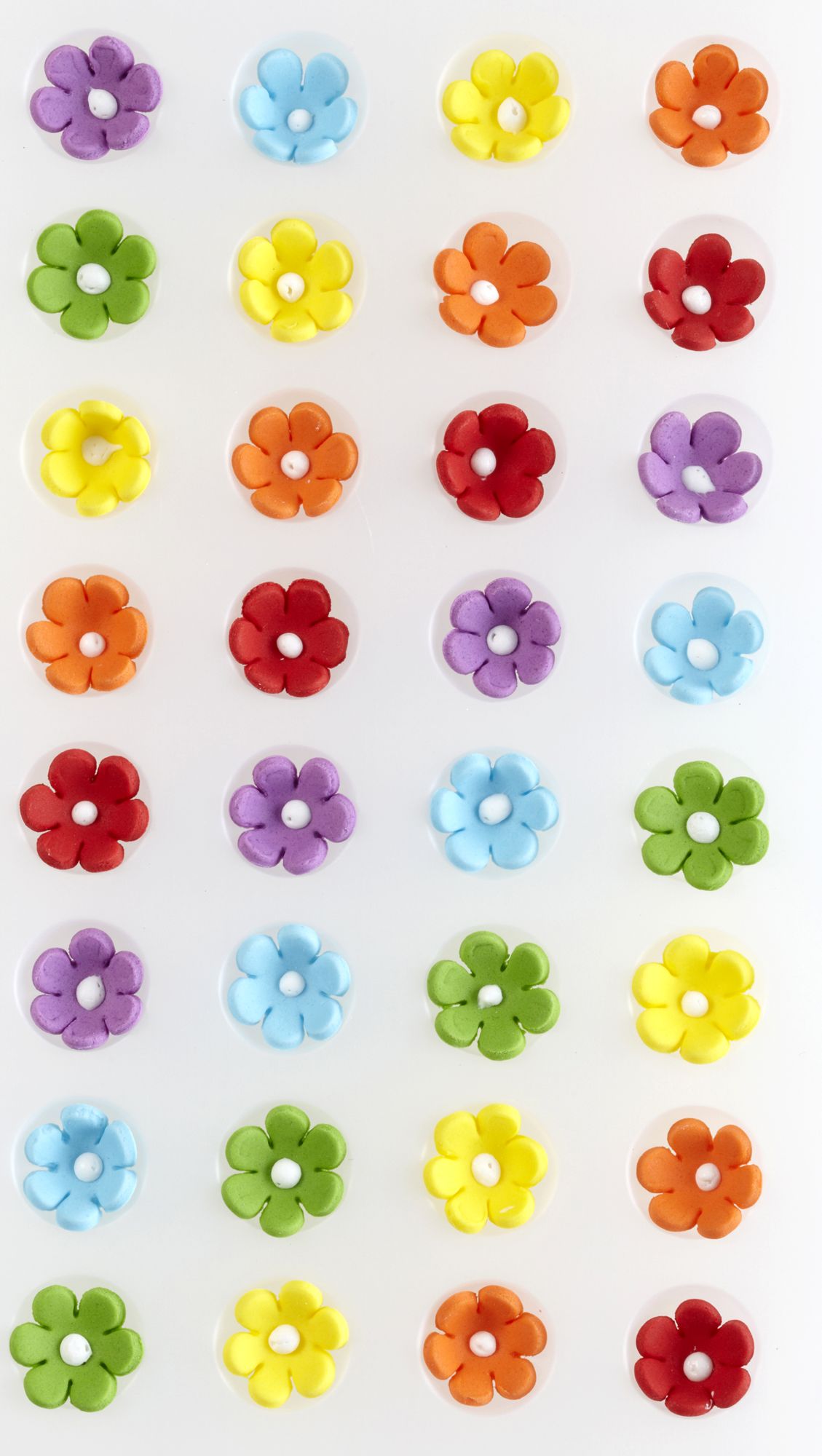 Wilton Daisy Flowers Edible Icing Decorations, Multi-Coloured, 9.6-g, 32-pk, for Baking/Cake Decoration Flowers Overhead_Flat