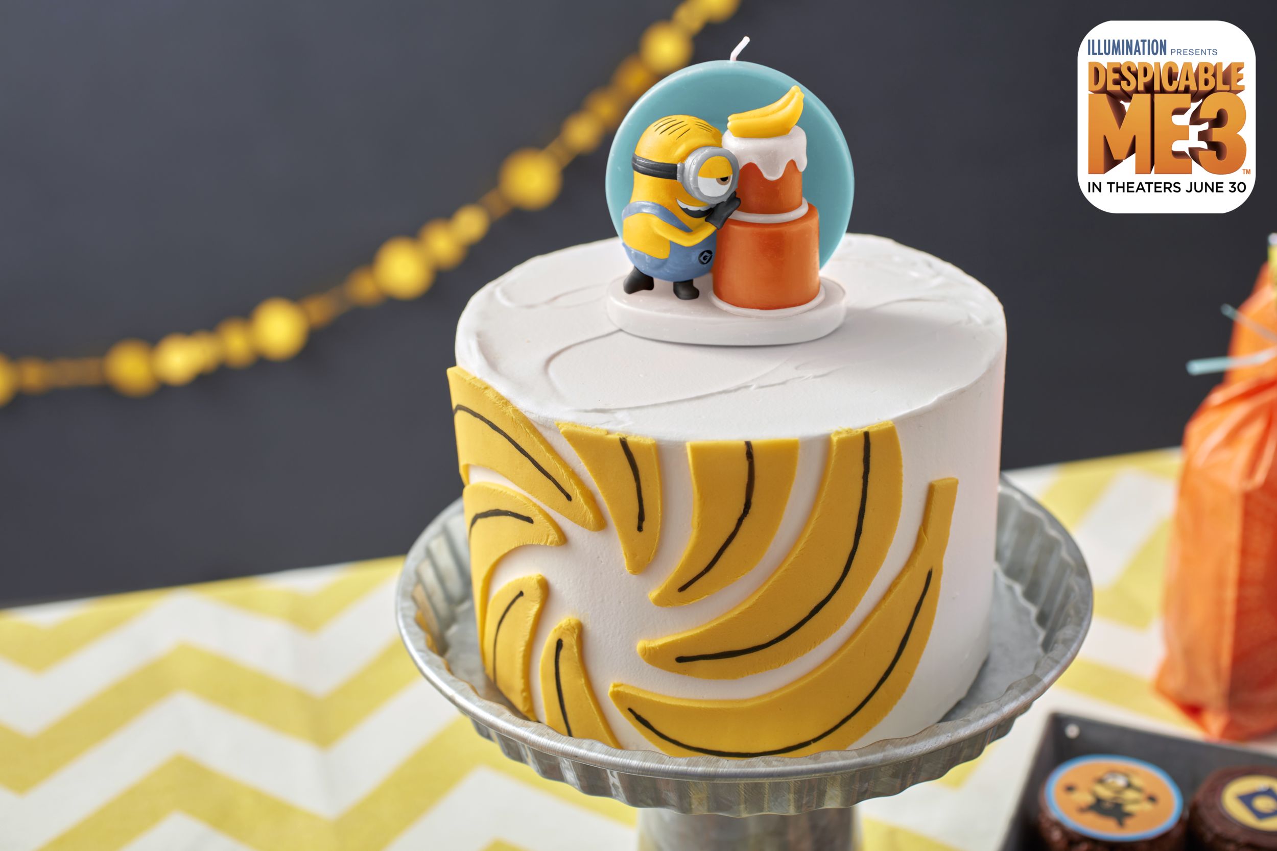 Minions Birthday Candle Front_Elevated