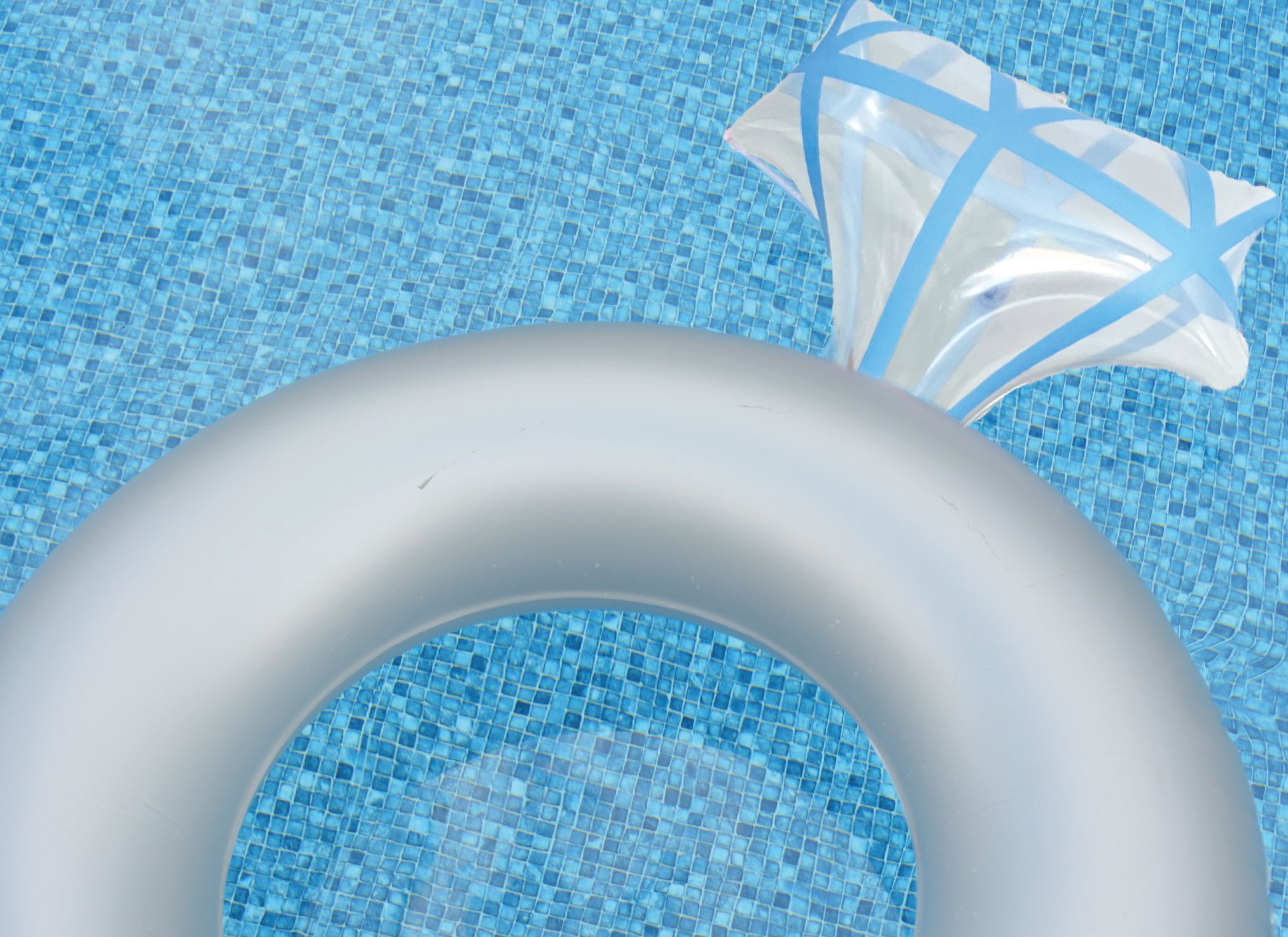 Inflatable Diamond Engagement Ring Prop CloseUp