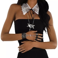 Coven Witch Hand Chain Jewelry, Silver, One Size, Wearable Costume Accessory for Halloween Front_Angled_Right