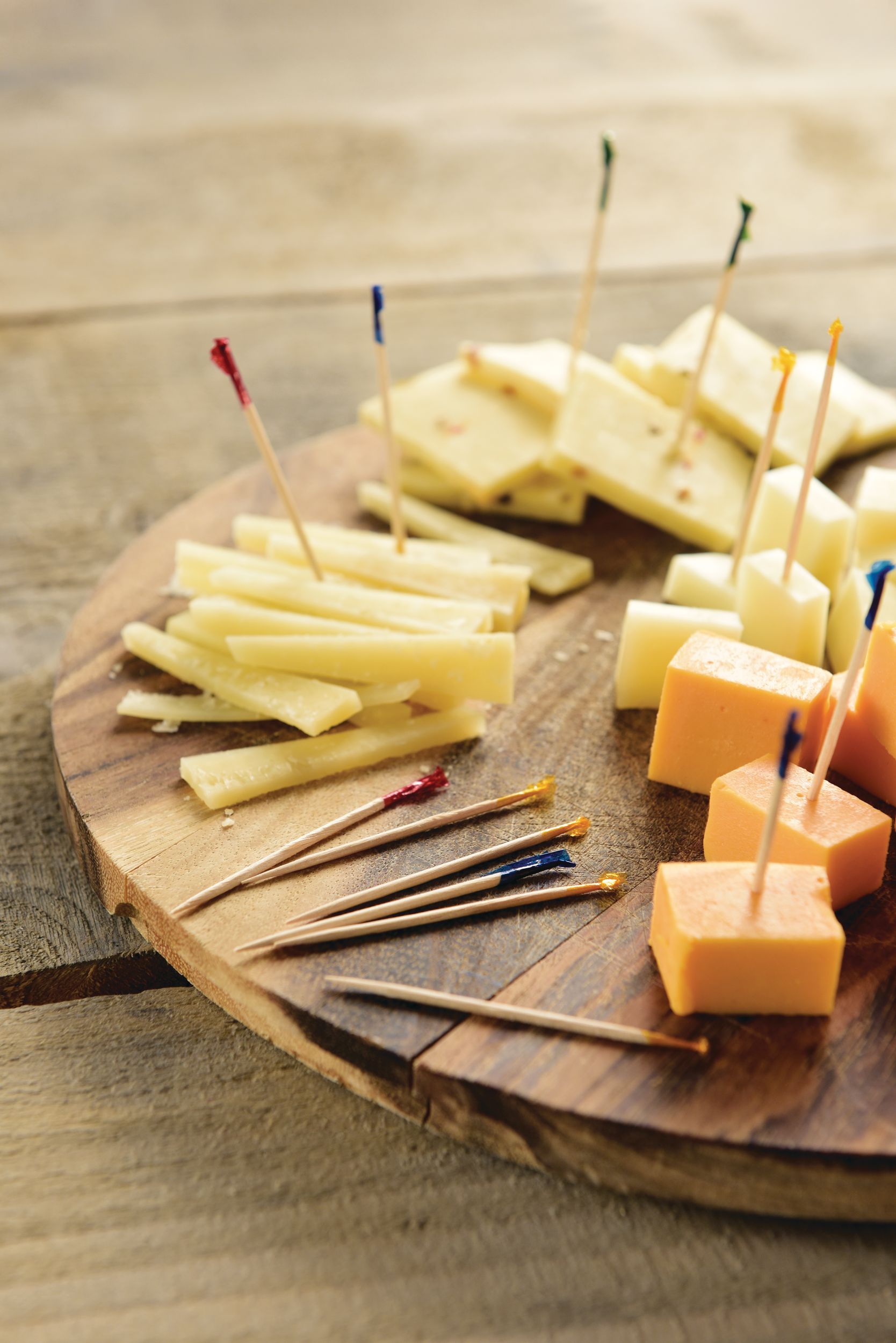 Multicolour Frill Party Picks, 800-pk Composite_or_Mixed