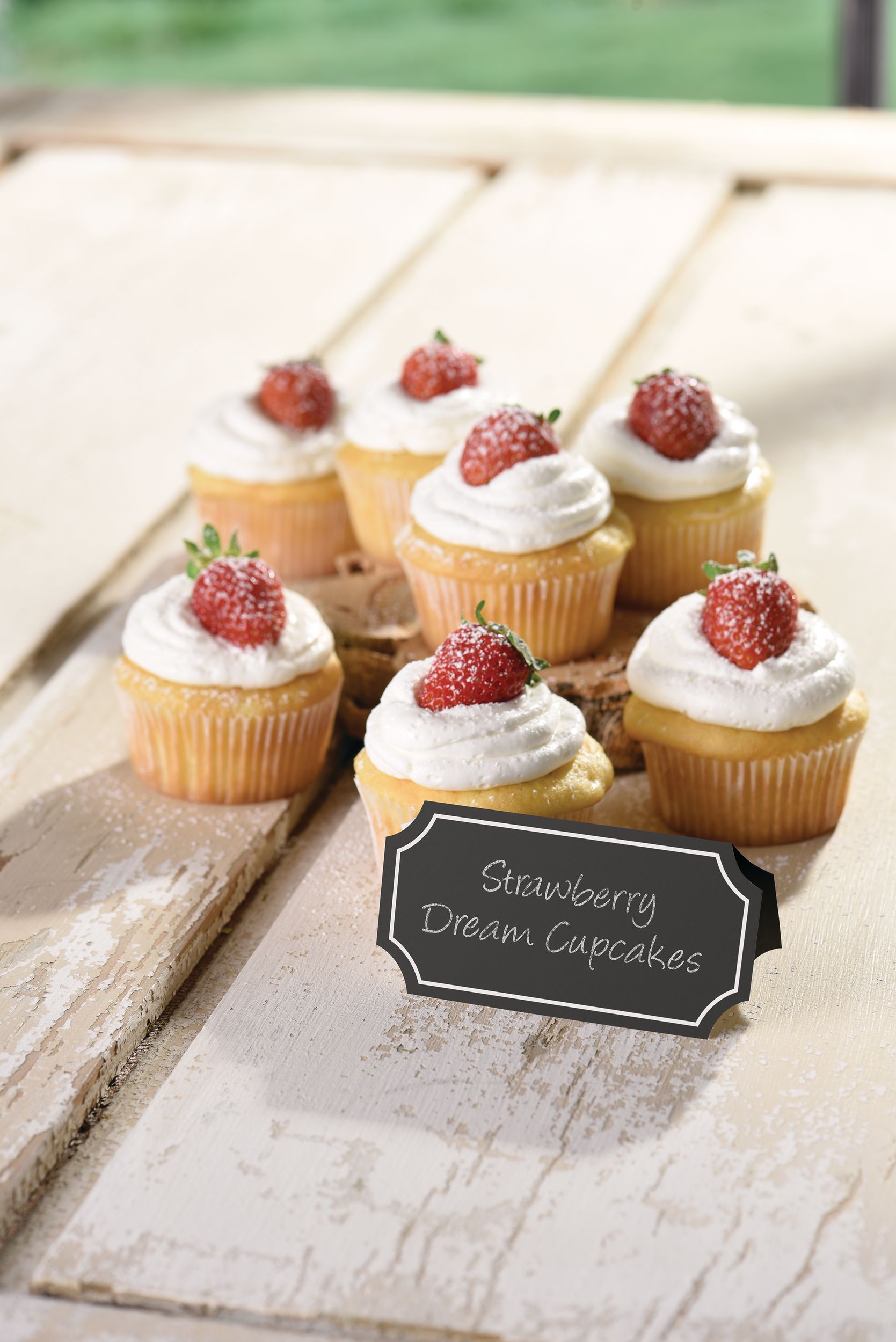 DIY Customizable Chalkboard Place Cards, Black, 4-in, 25-pk, for Birthday/Graduation/Wedding Front_Angled_Left