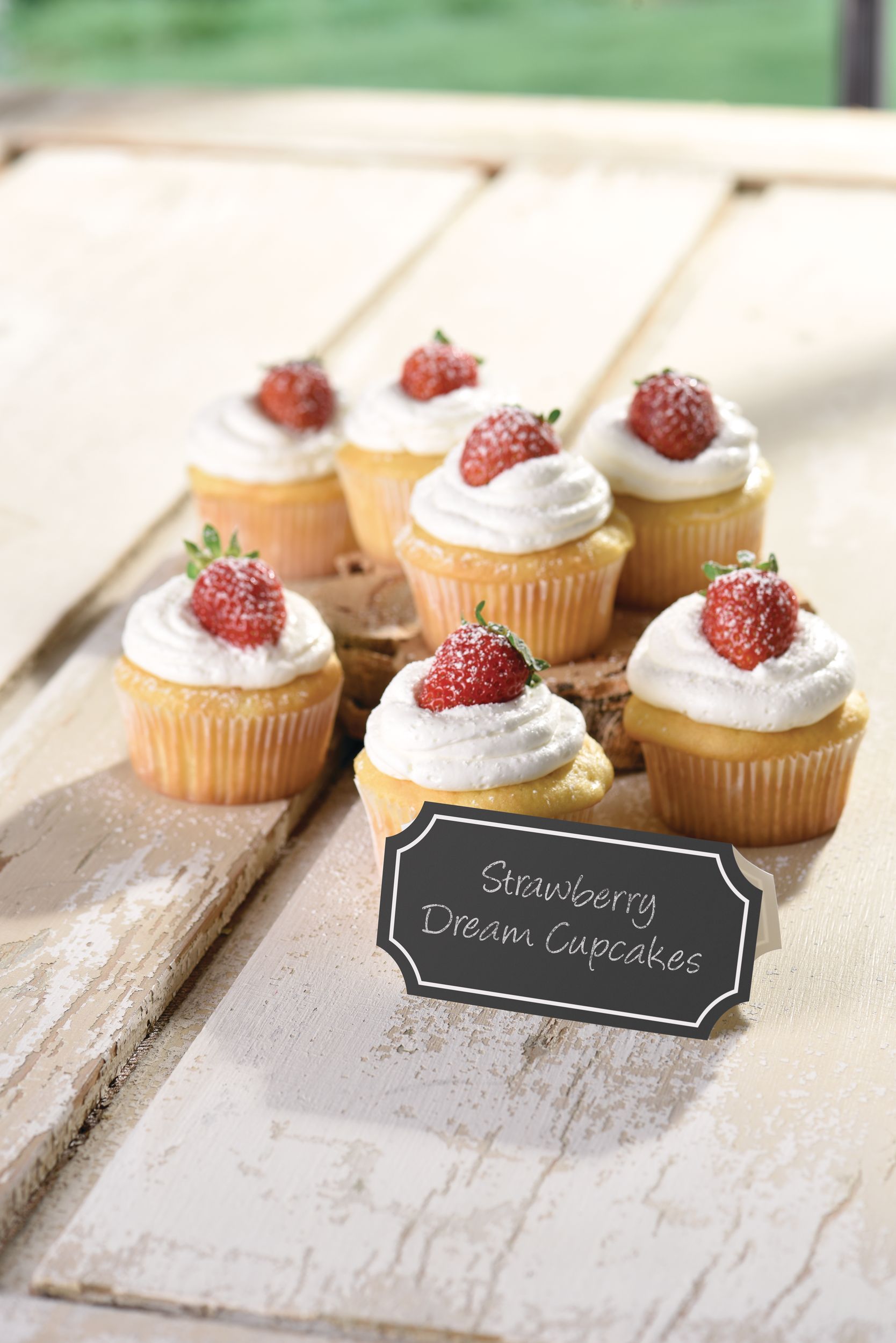 DIY Customizable Chalkboard Place Cards, Black, 4-in, 25-pk, for Birthday/Graduation/Wedding Front_Angled_Left