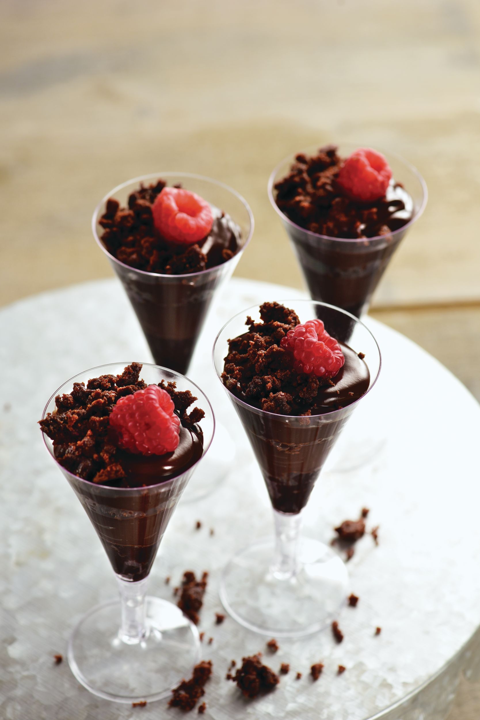 Mini Clear Plastic Champagne Flutes, 20-pk Overhead_Plunge