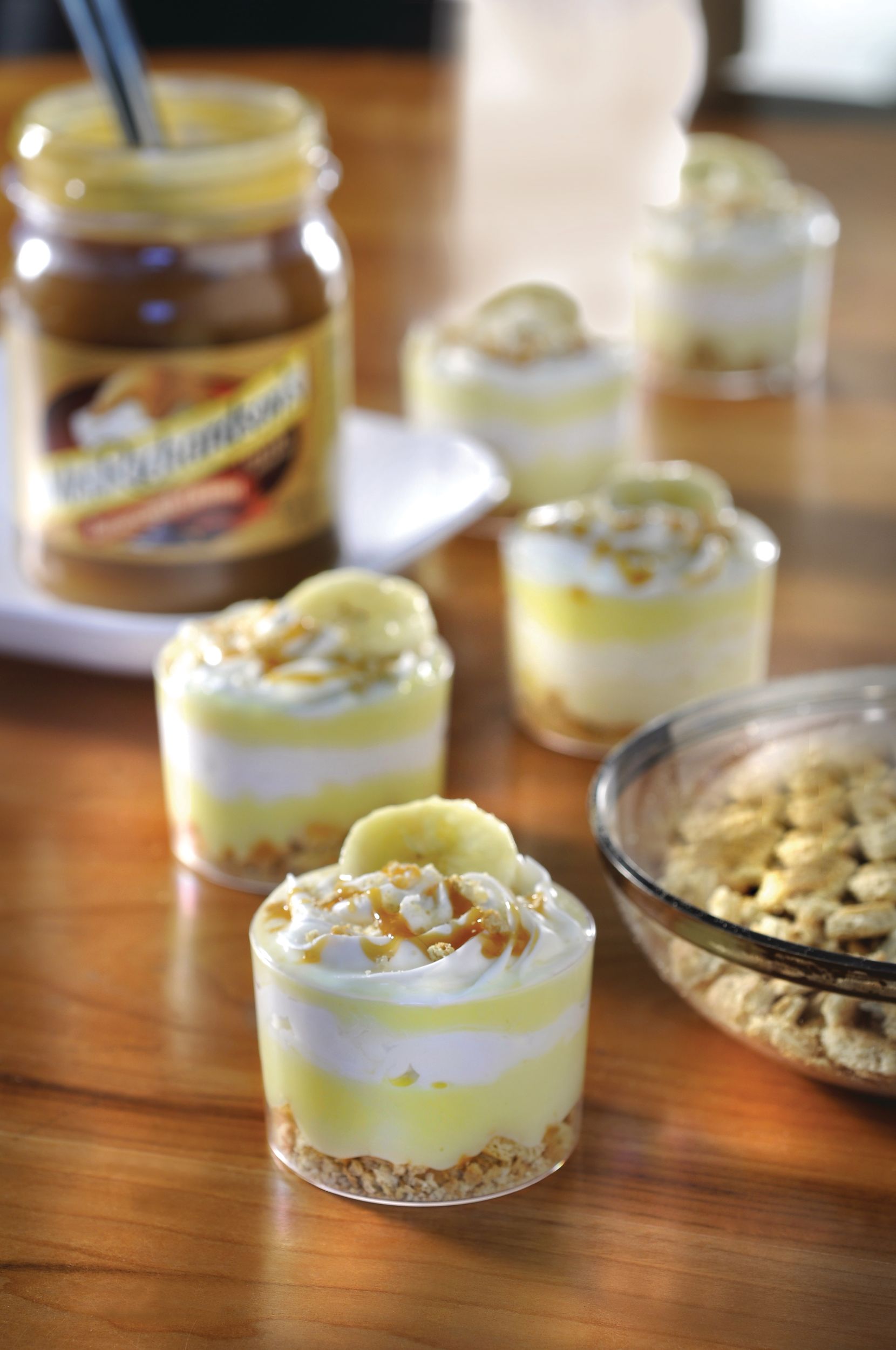 Round Mini Plastic Reusable Serving Bowls, Clear, 1-in, 40-pk, for Christmas/Thanksgiving/New Year's Eve/Birthday Party Composite_or_Mixed