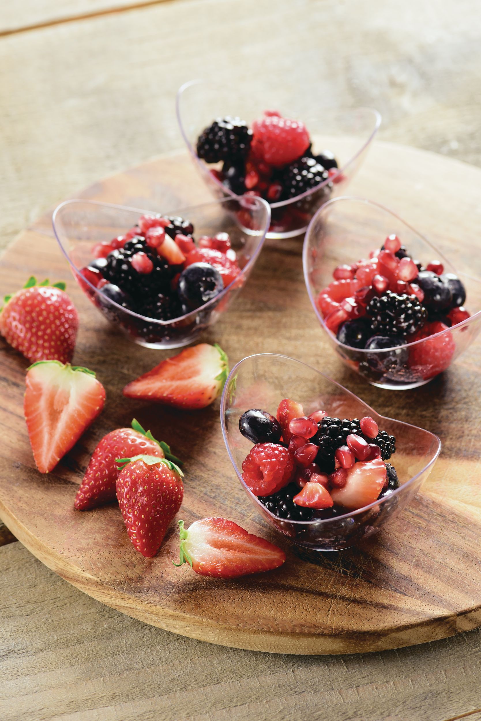 Durable Plastic Butterfly-Shaped Mini Bowls, Clear, 10-pk Composite_or_Mixed