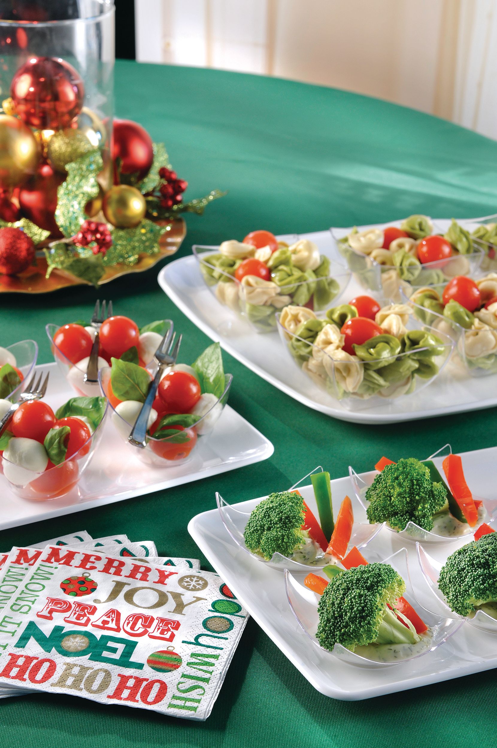 Durable Plastic Butterfly-Shaped Mini Bowls, Clear, 10-pk Composite_or_Mixed