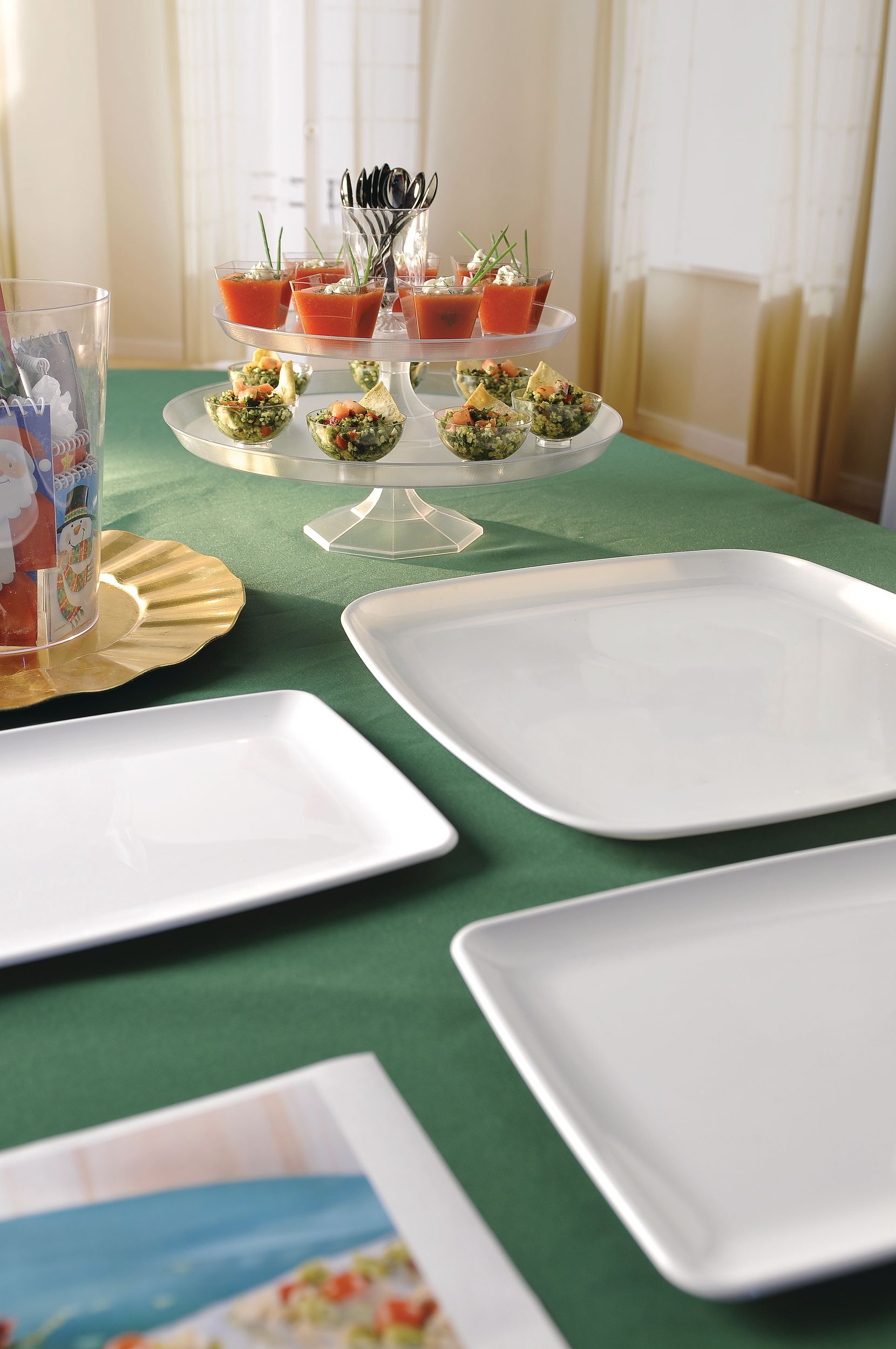 Durable Plastic Butterfly-Shaped Mini Bowls, Clear, 10-pk Composite_or_Mixed