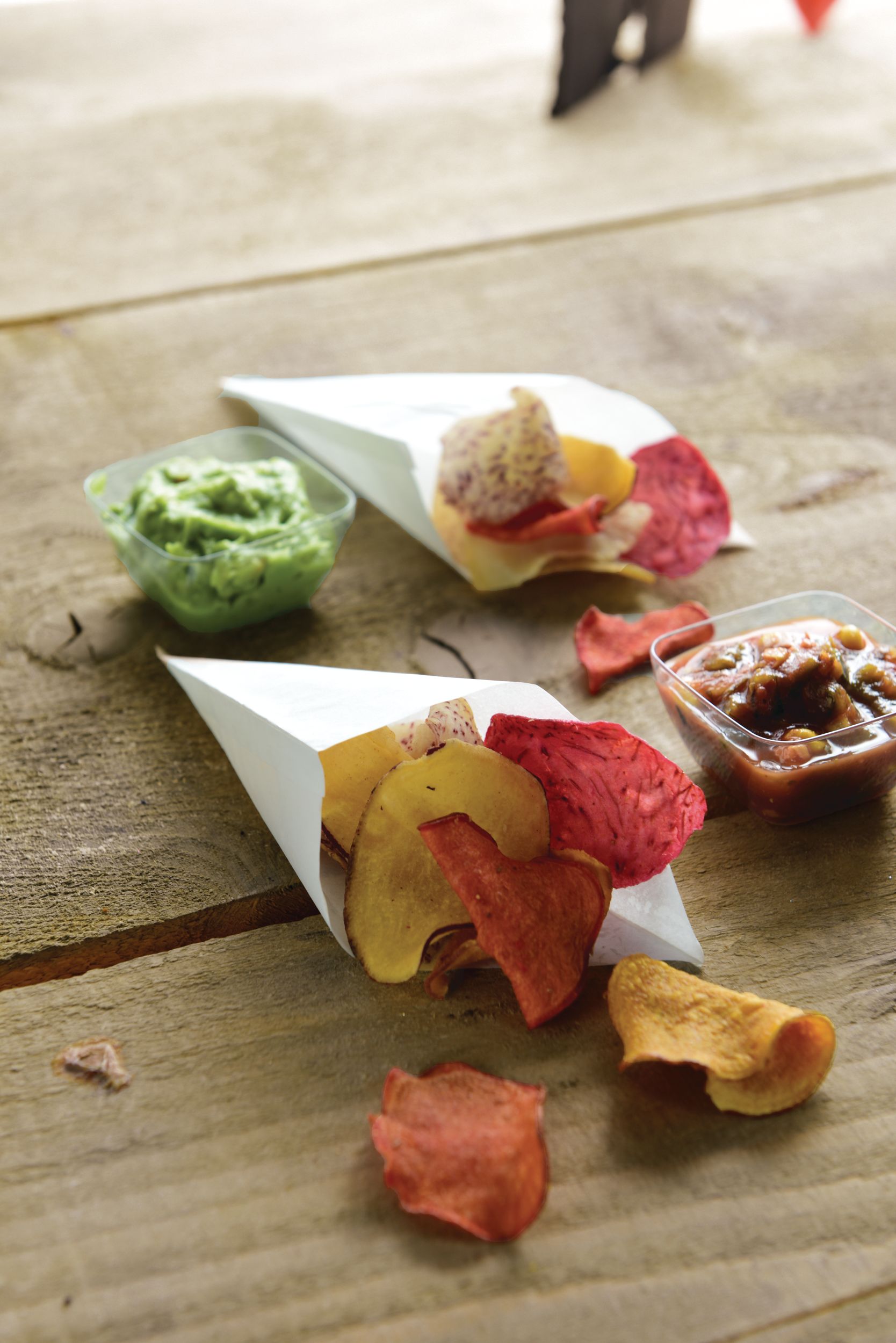 Cornets à collations, blanc, paq. 40 Composite_or_Mixed