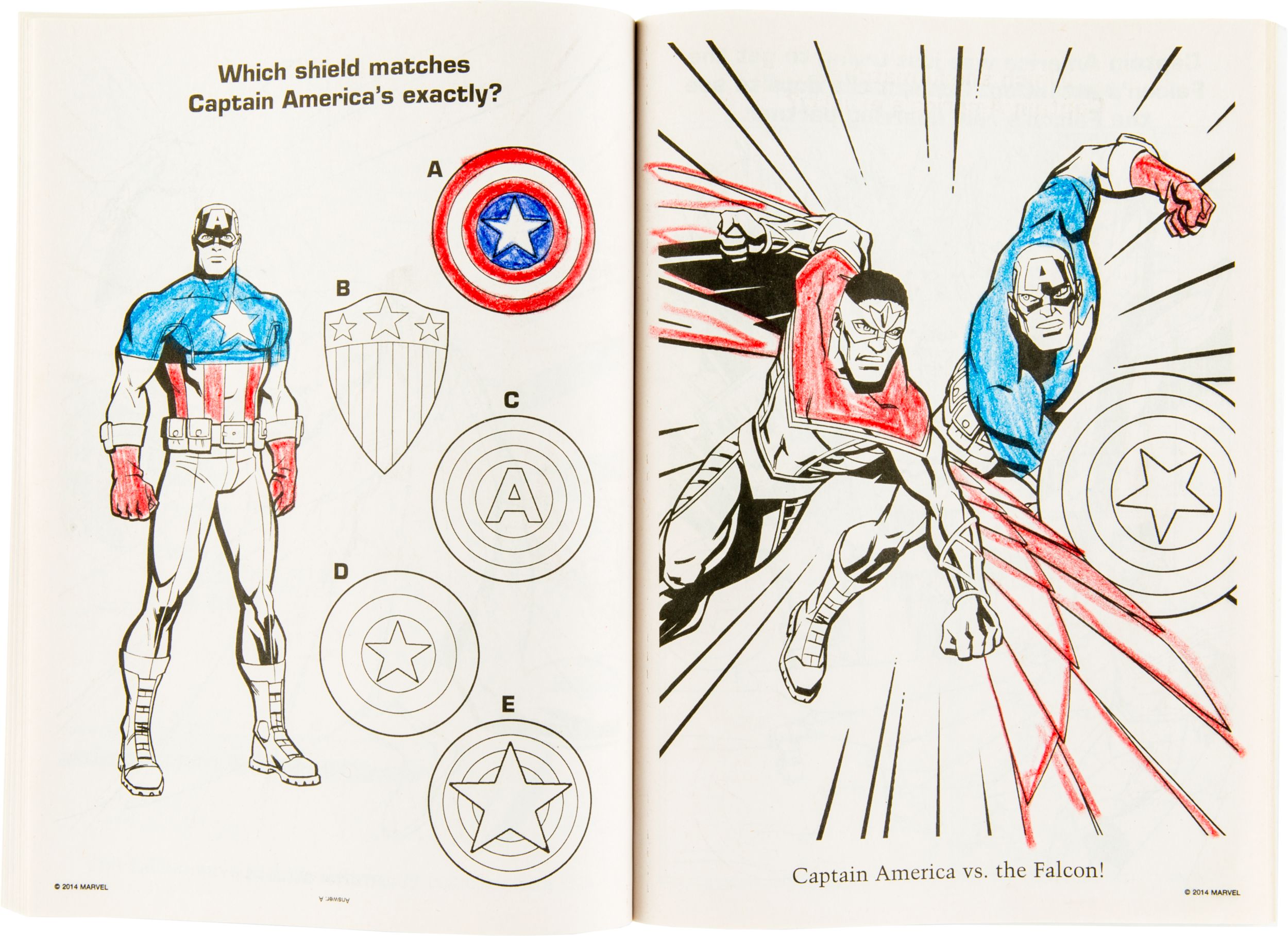 Cahier d'activités et de coloriage Avengers Composite_or_Mixed