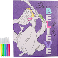 Feuille à colorier brillante Raiponce avec marqueurs Overhead_Flat