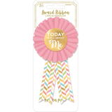 Ruban de mérite Today is All About Me pour anniversaire, rose/doré à chevrons, taille unique, accessoire portable pour anniversaires Front_Flat