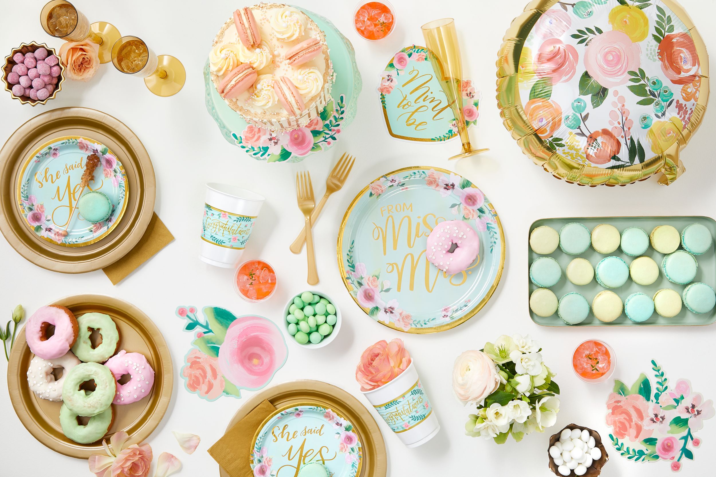 Mint to Be "She said Yes" Round Paper Disposable Dessert Plates, Mint/Gold, Floral, 7-in, 8-pk, for Wedding/Bachelorrette/Engagement/Bridal Shower Overhead_Flat