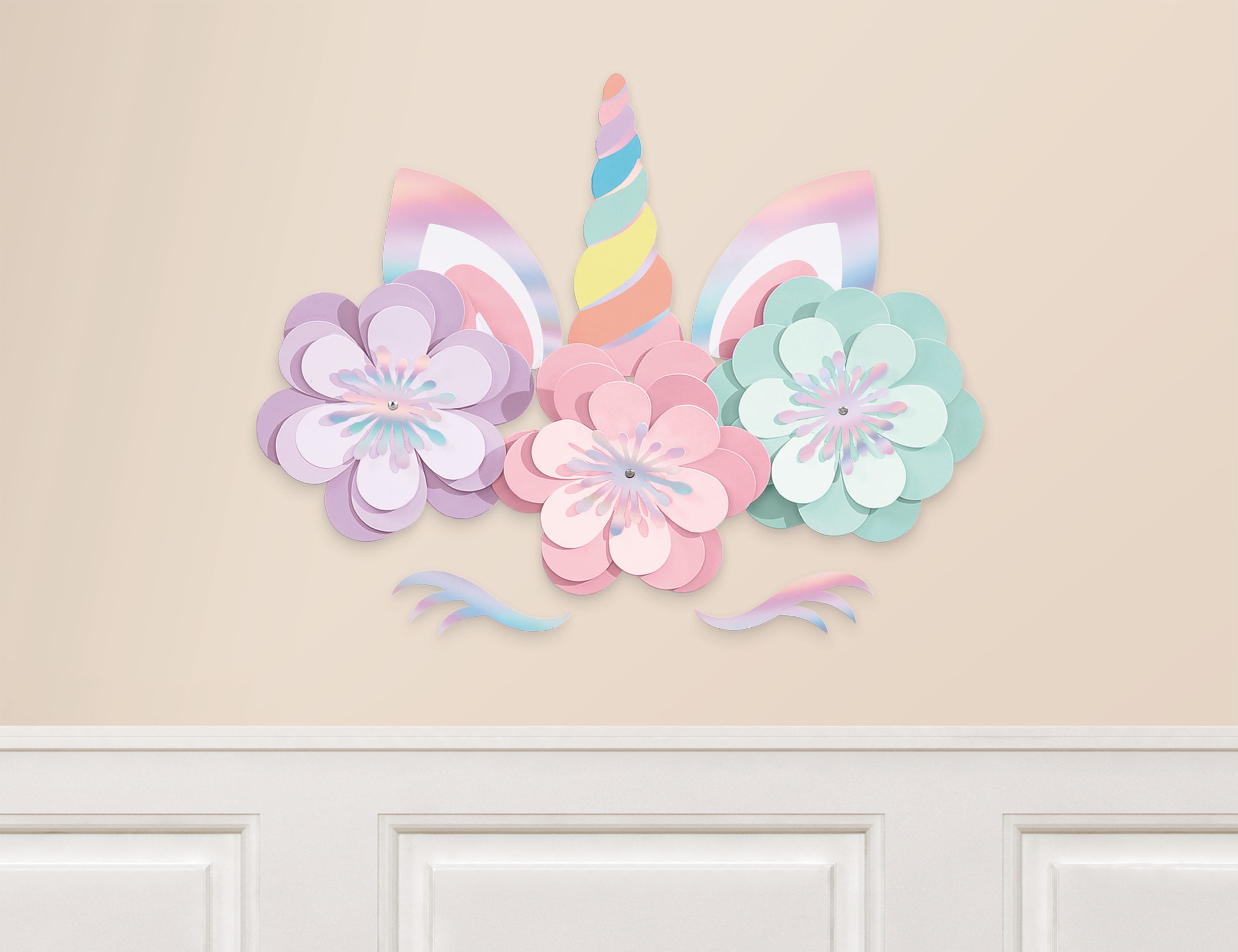Découpes florales pour fête d'anniversaire licorne arc-en-ciel magique, paq. 8 Front_Flat