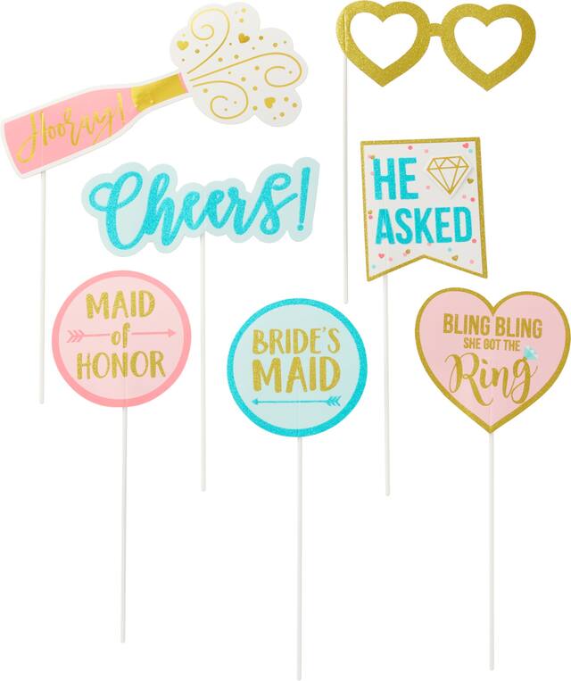 "Love" Photo Booth Sign Props, Gold, 4-in, 21-pk, for Bridal Shower/Bachelorette Front_Flat