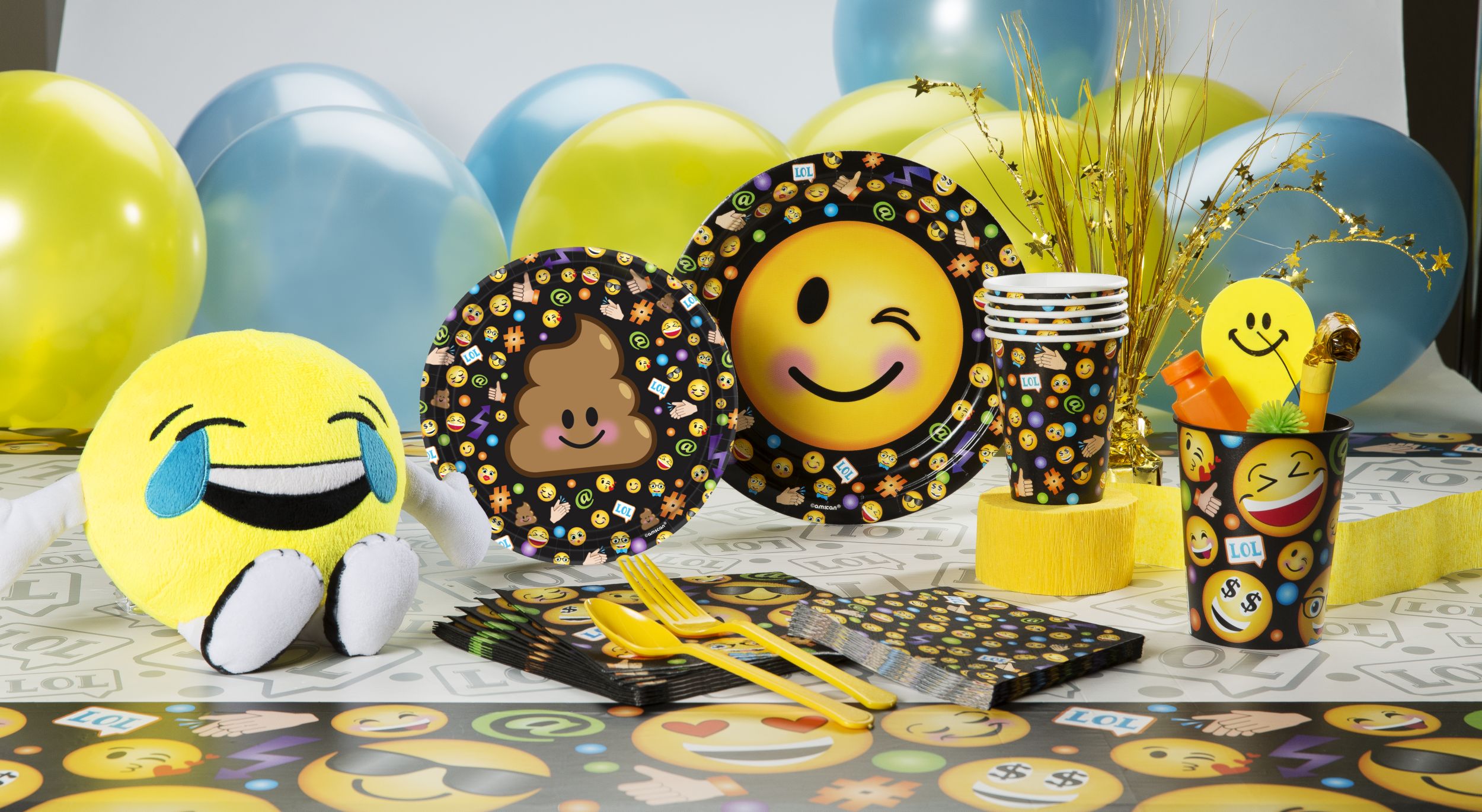 Smiley Birthday Party Disposable Lunch Paper Plates, 9-in, 8-pk Composite_or_Mixed