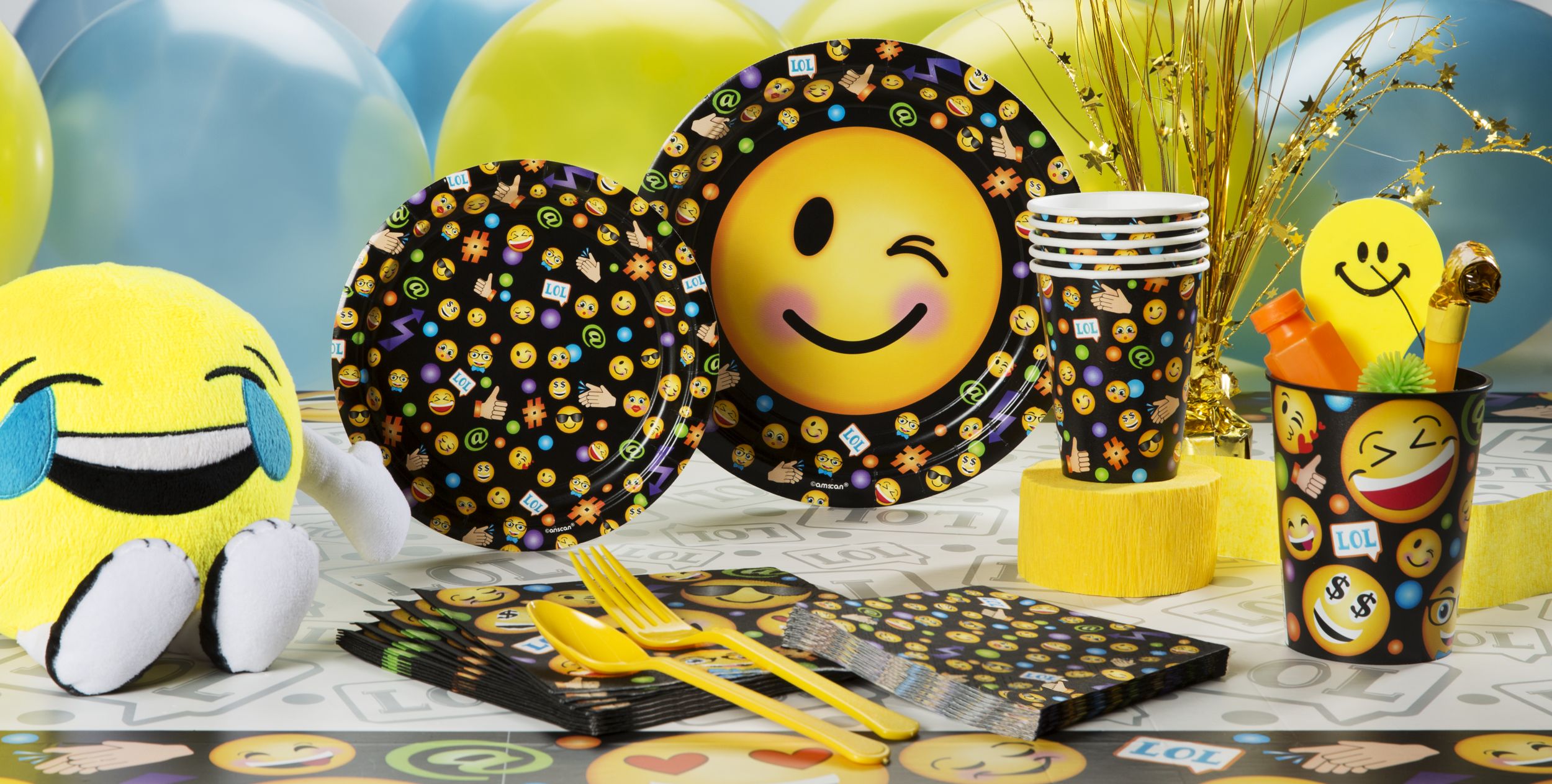 Smiley Birthday Party Disposable Lunch Paper Plates, 9-in, 8-pk Composite_or_Mixed