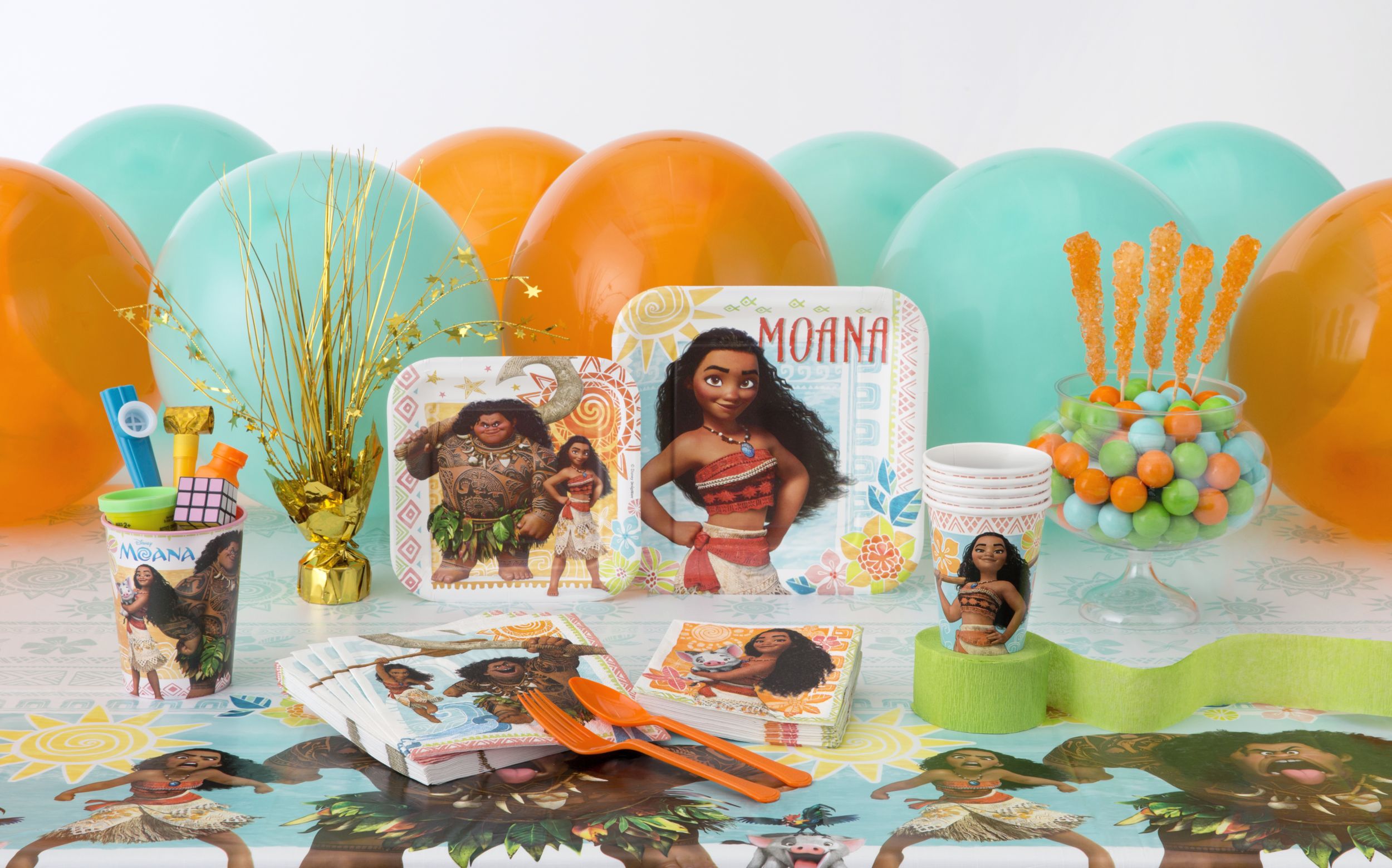 Assiettes à dîner pour fête d'anniversaire, Disney Moana, carré, 9 po, paq. 8 Composite_or_Mixed