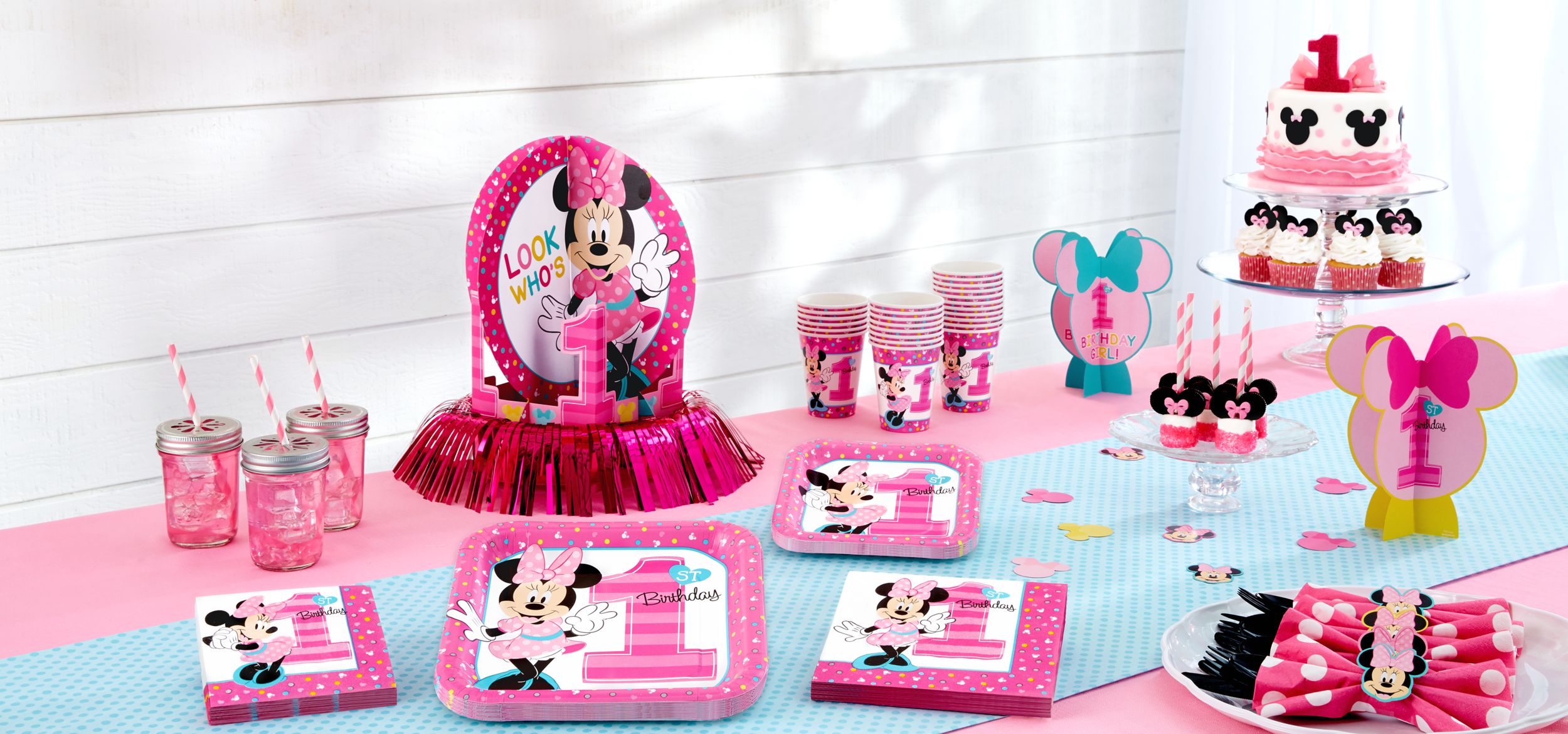 Disney Minnie Mouse Milestone 1st Birthday Large Square Lunch Plates, 9-in, 8-pk Composite_or_Mixed