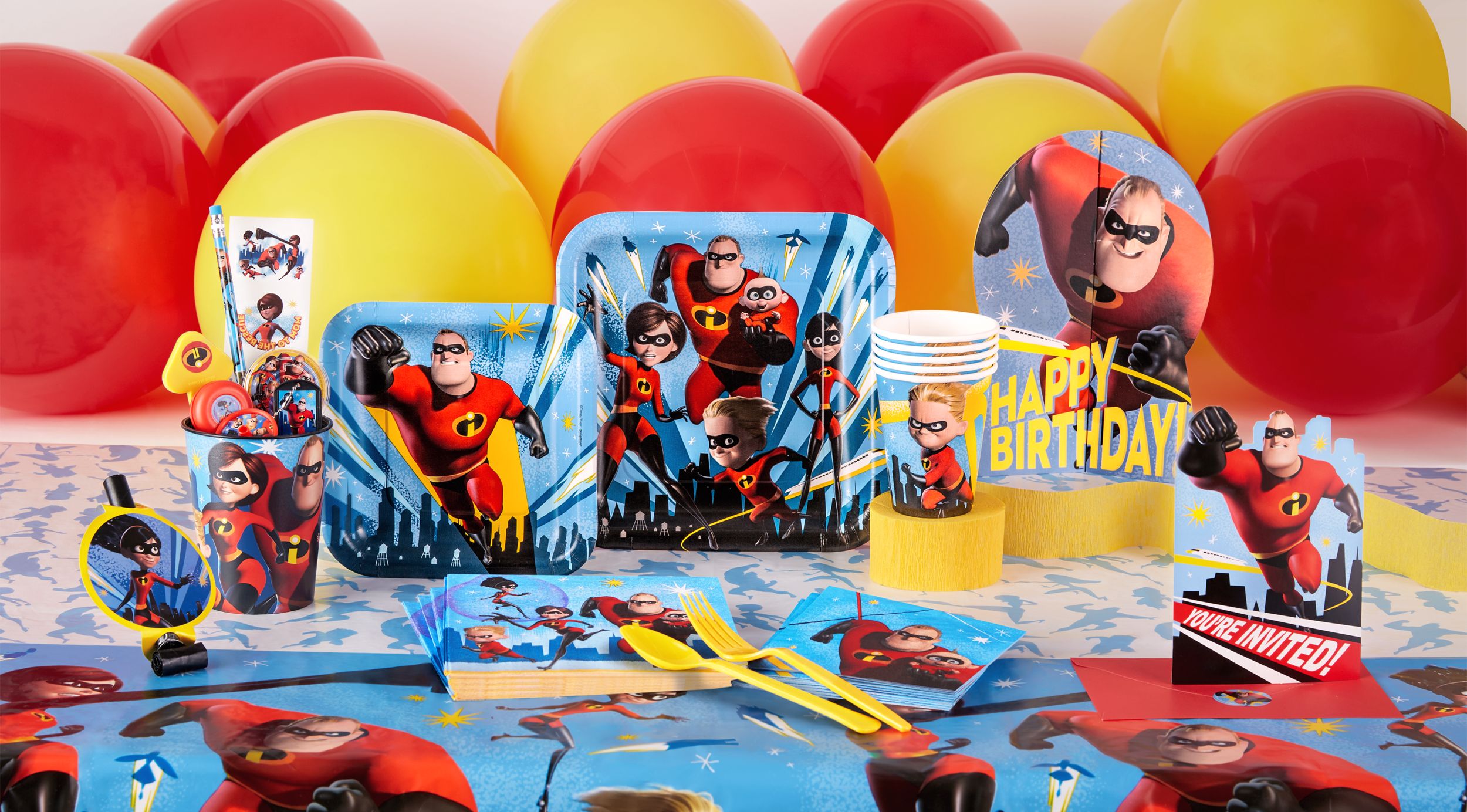 Disney Incredibles 2 Square Disposable Birthday Party Lunch Plates, 9-in, 8-pk Composite_or_Mixed