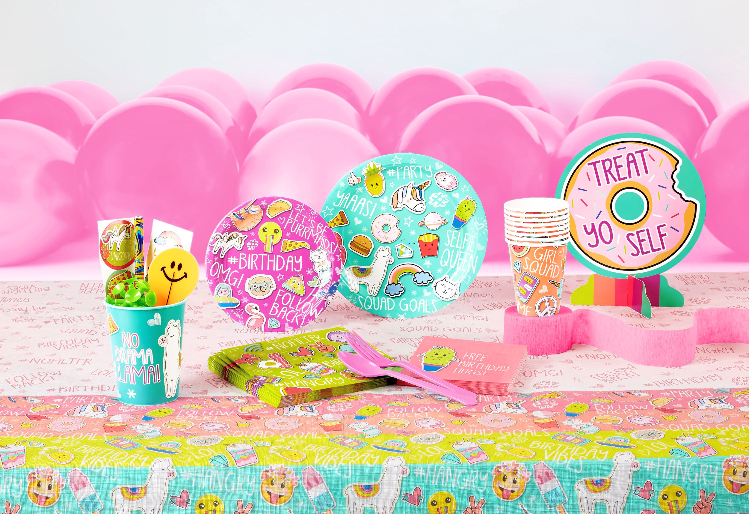 Selfie Celebration Birthday Party Lunch Plates, 9-in, 8-pk Composite_or_Mixed