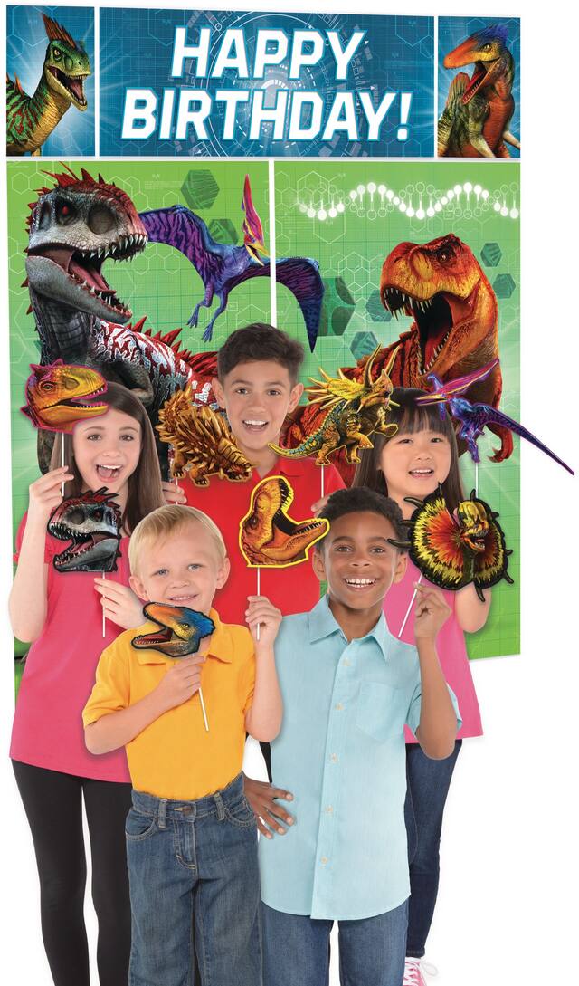 Jurassic World Happy Birthday Scene Setter with Photo Booth Props Front_Flat