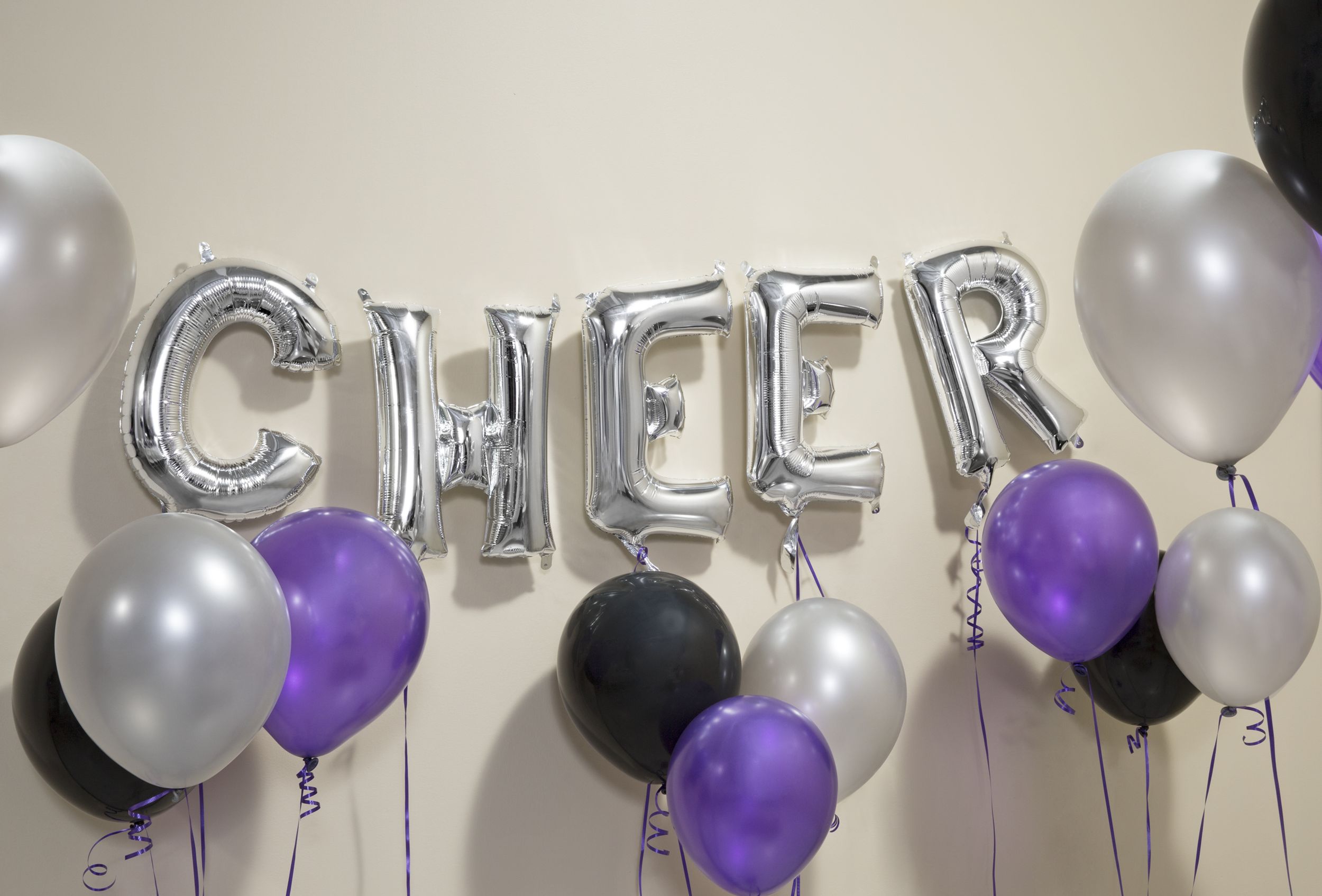 Cheer Dessert Plates, 8-pk Front_Flat