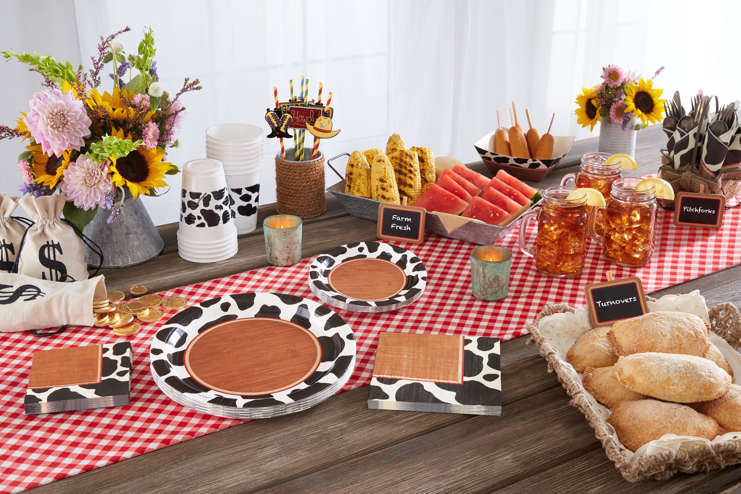Western Round Paper Disposable Dinner Plates, Brown/Black/White, Cow Print, 10.5-in, 8-pk, for Cowboy & Western Party Composite_or_Mixed