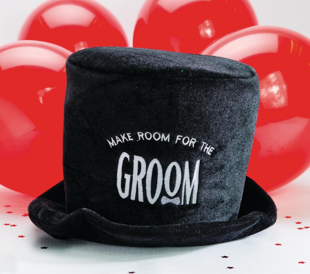 Groom Top Hat | Canadian Tire