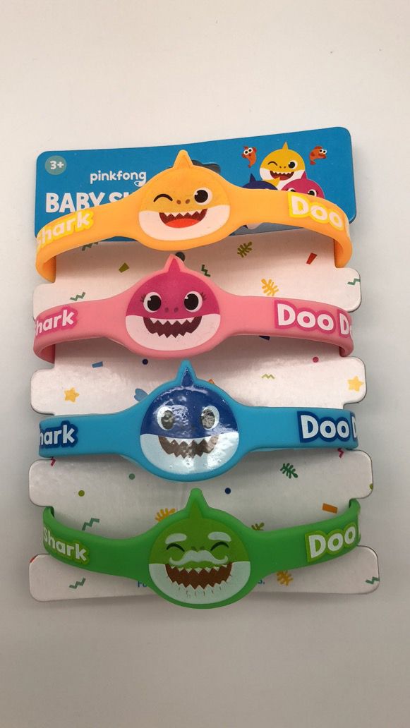 Bracelets en caoutchouc Bébé requin, paq. 4 Front_Flat