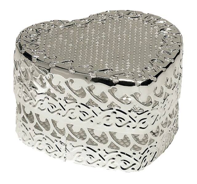Silver Heart Wedding Favour Boxes, 6-pk Front_Elevated
