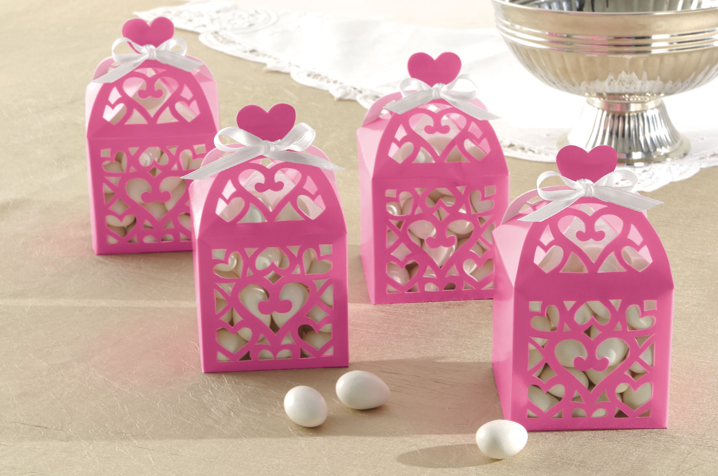 Bright Pink Lantern Favour Boxes, 50-pk Front_Elevated