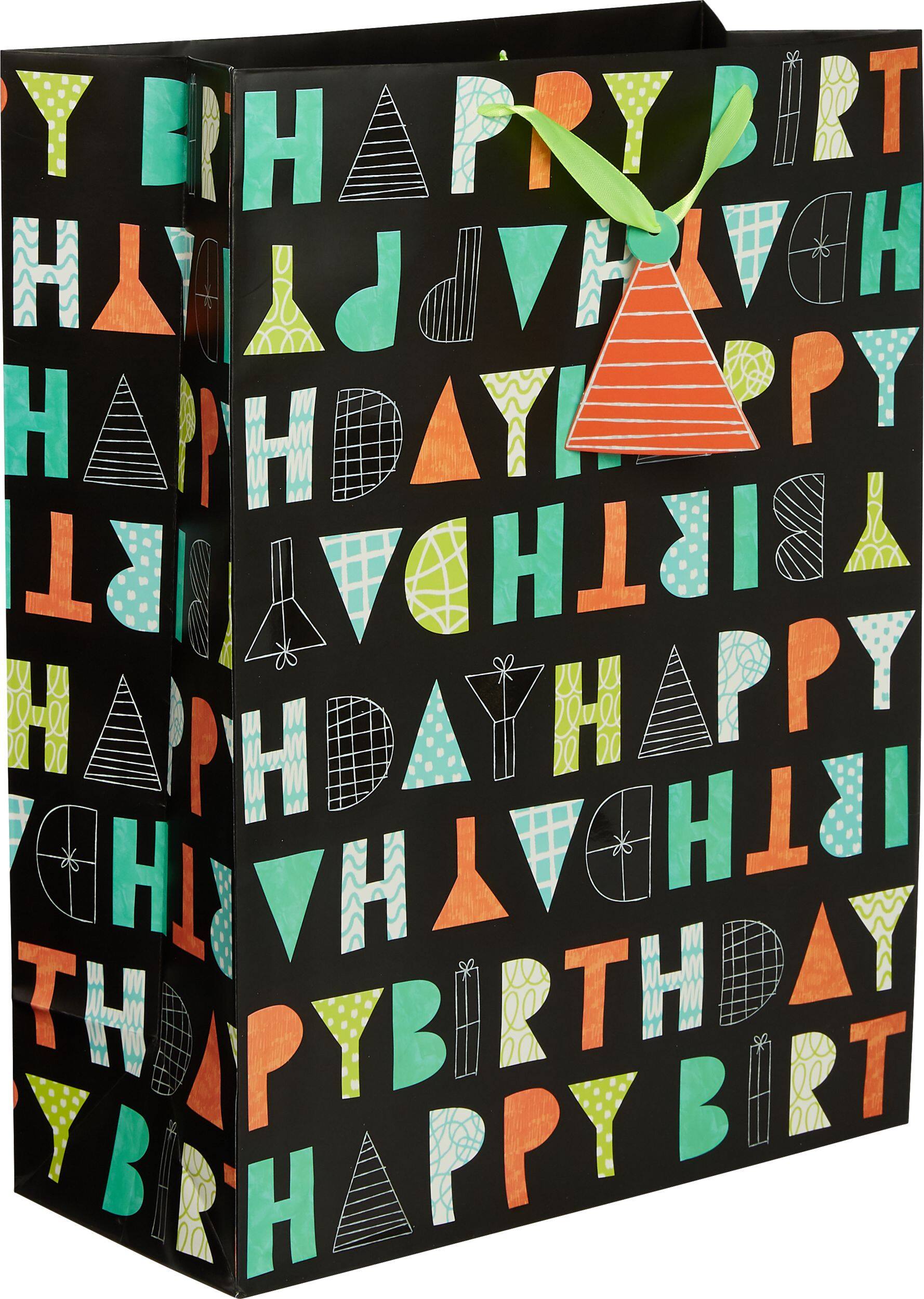 Grand sac-cadeau d'anniversaire en papier à motifs de lettres Front_Angled_Right