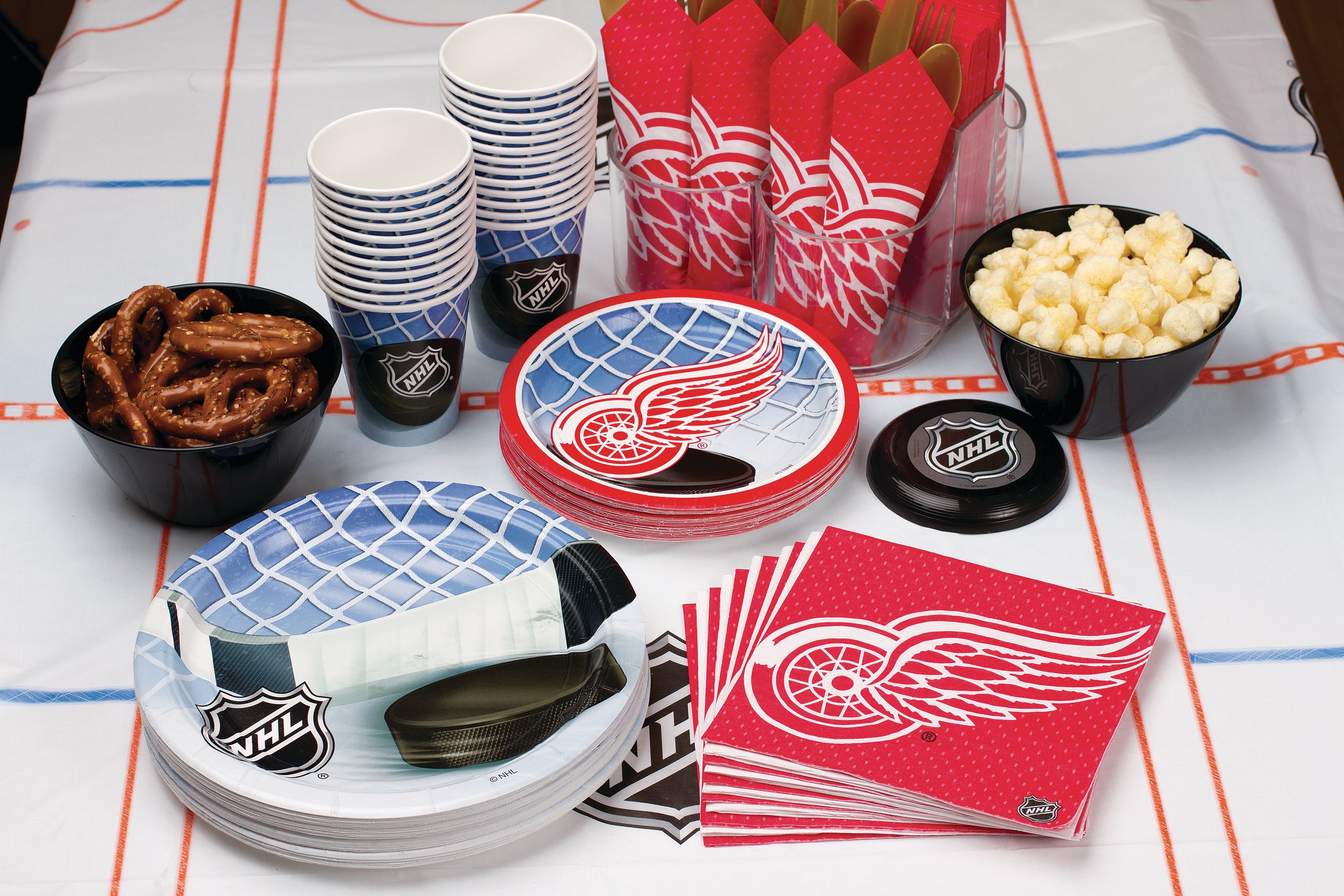 Detroit Red Wings Dessert Plates, 8-pk Composite_or_Mixed