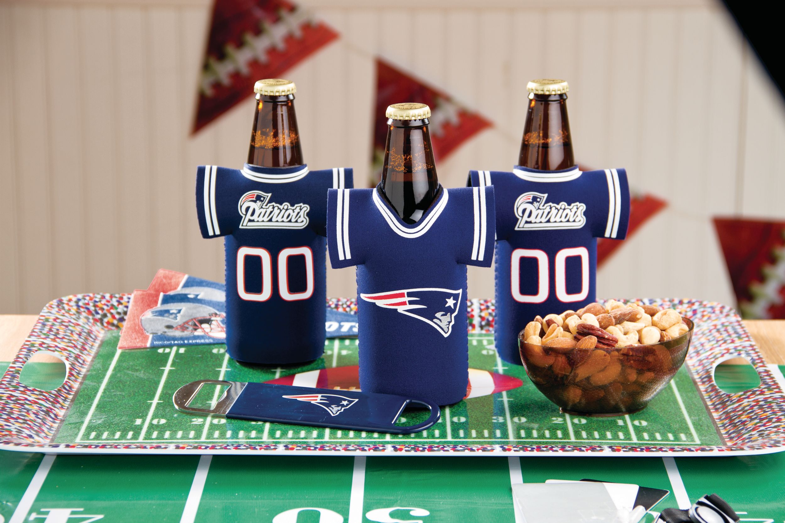 New England Patriots Lunch Plates, 18-pk Composite_or_Mixed