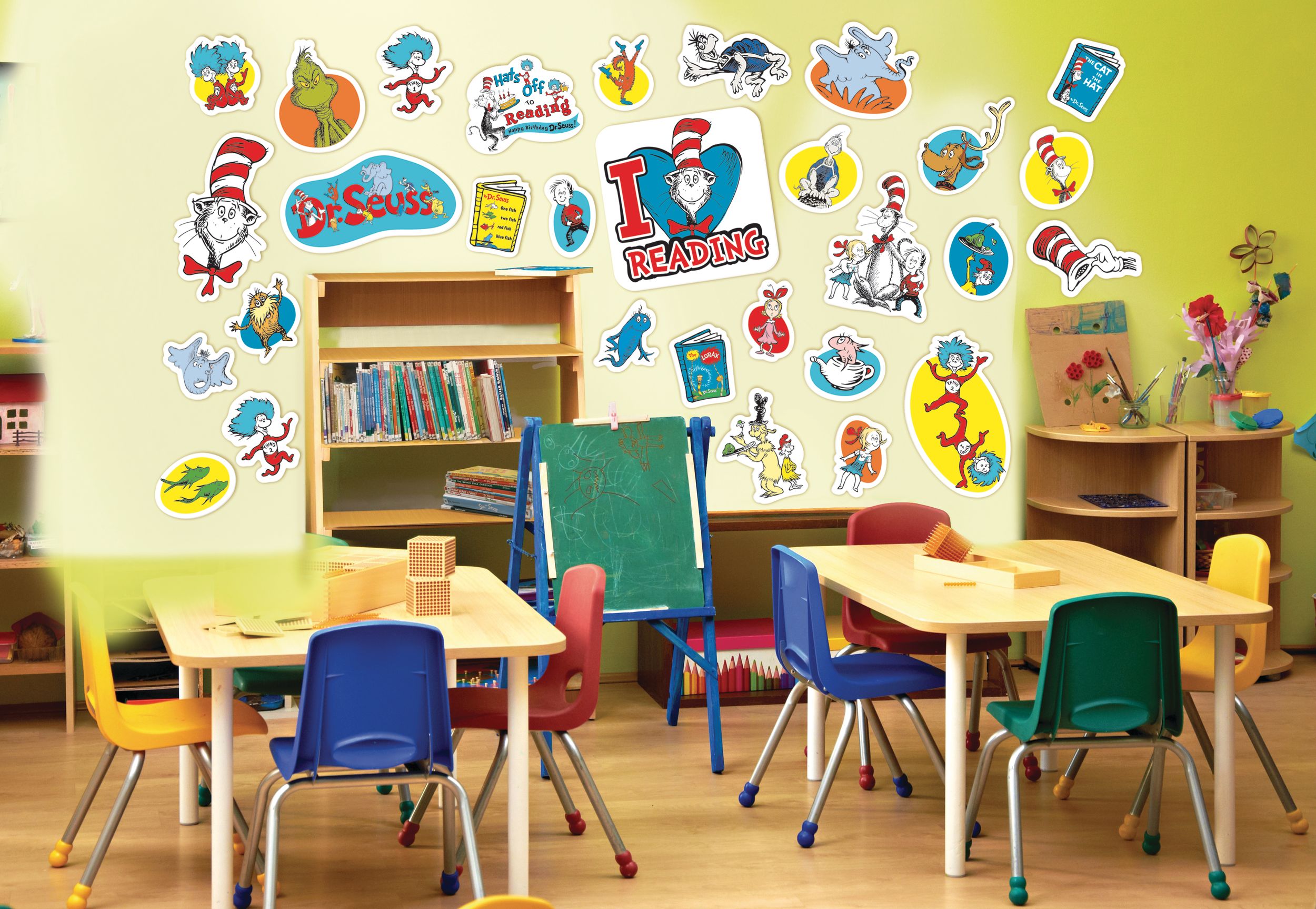 Dr. Seuss Books Cutout Decorations for Birthday Party/Classroom, 30-pc Front_Flat