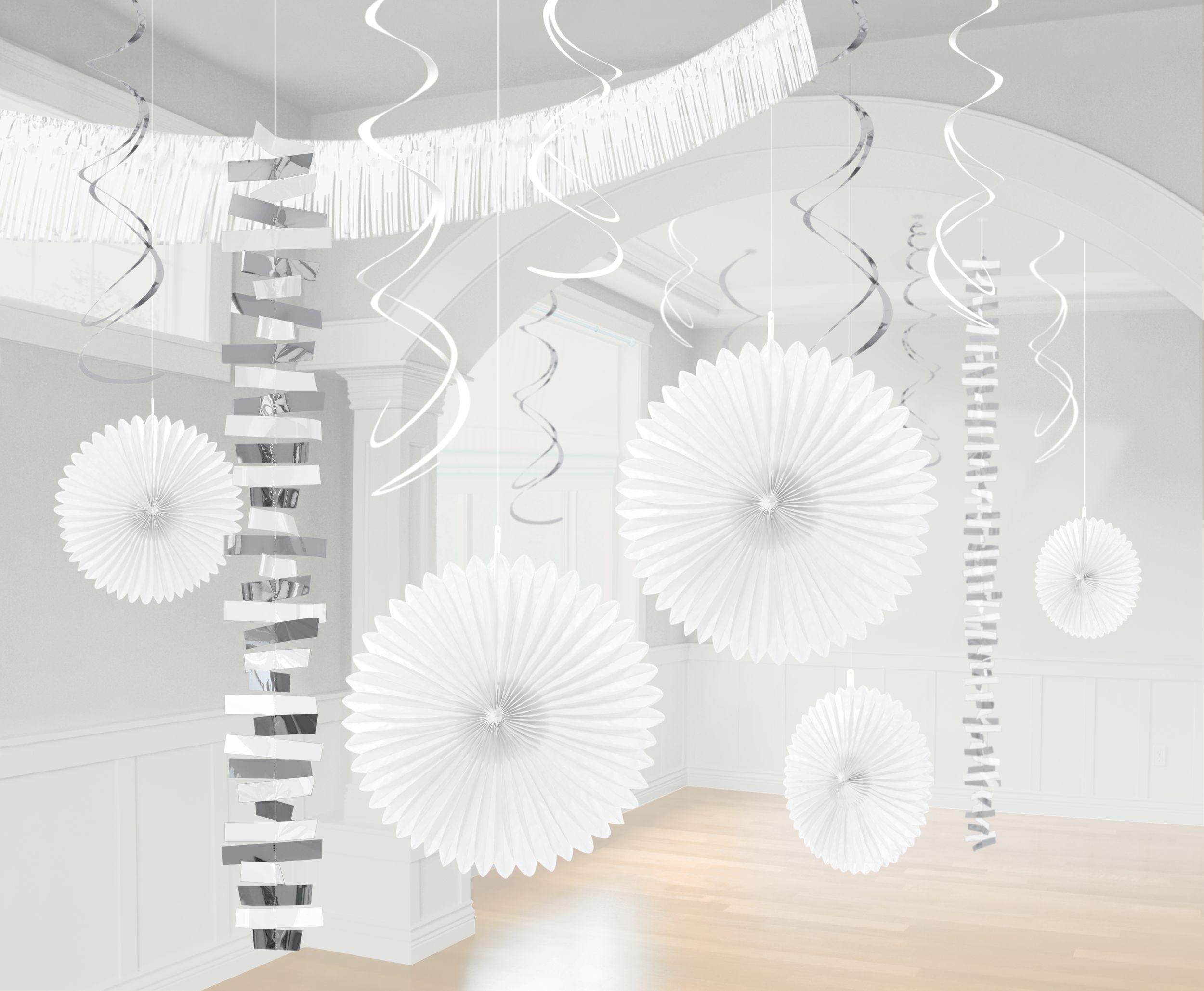 Décorations blanches et argentées Composite_or_Mixed