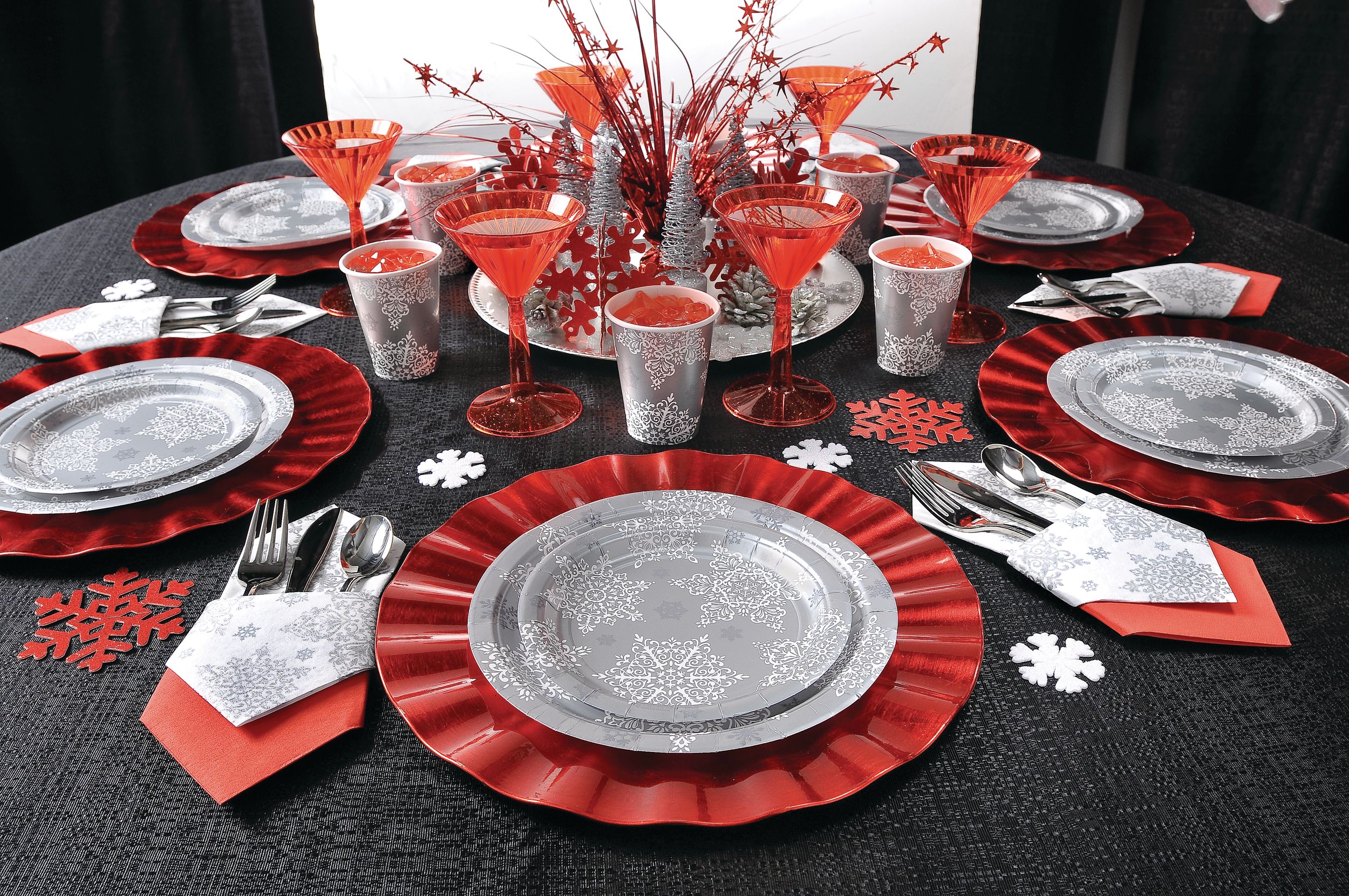 Round Paper Disposable Dinner Plates, White/Silver, Snow Flake, 13-in, 60-pk, for Christmas/Winter Party Composite_or_Mixed