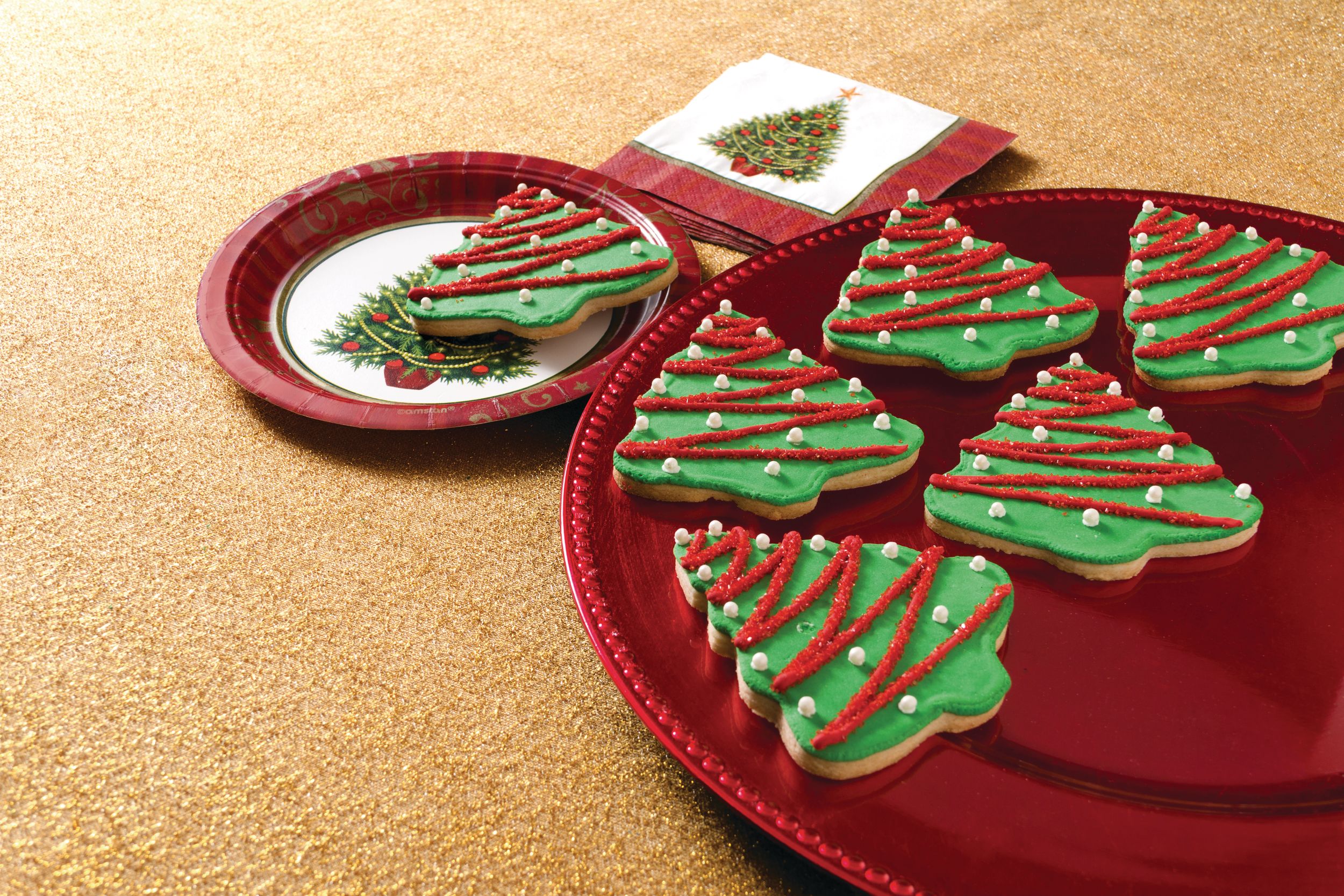 Assiettes à dîner en papier Arbre étincelant, paq. 50 Composite_or_Mixed