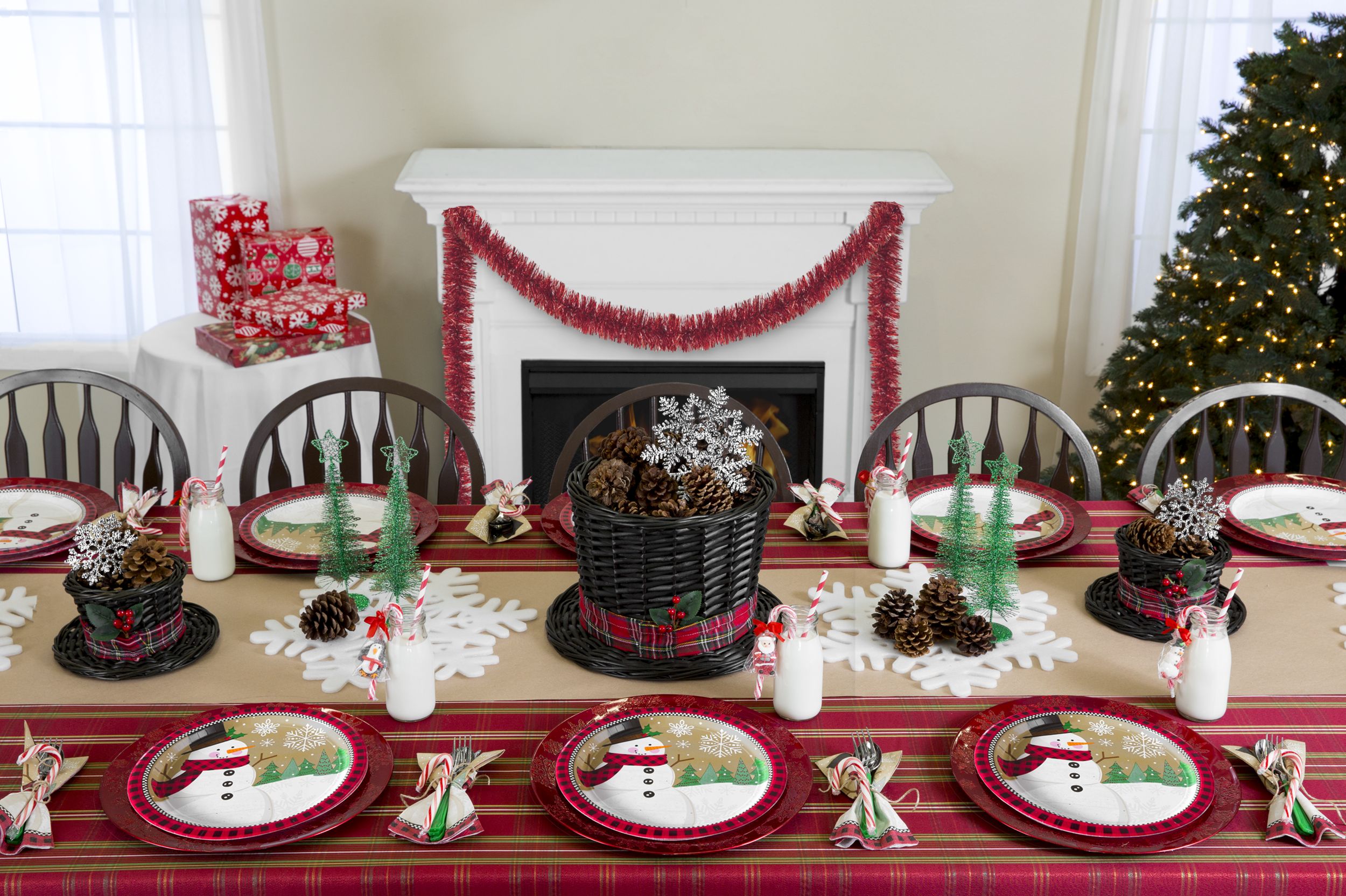 Winter Wonder Snowman Dinner Plates, 8-pk Front_Elevated