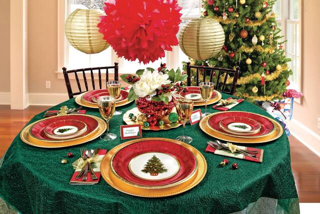 Classic Christmas Tree Dinner Plates, 8-pk Composite_or_Mixed