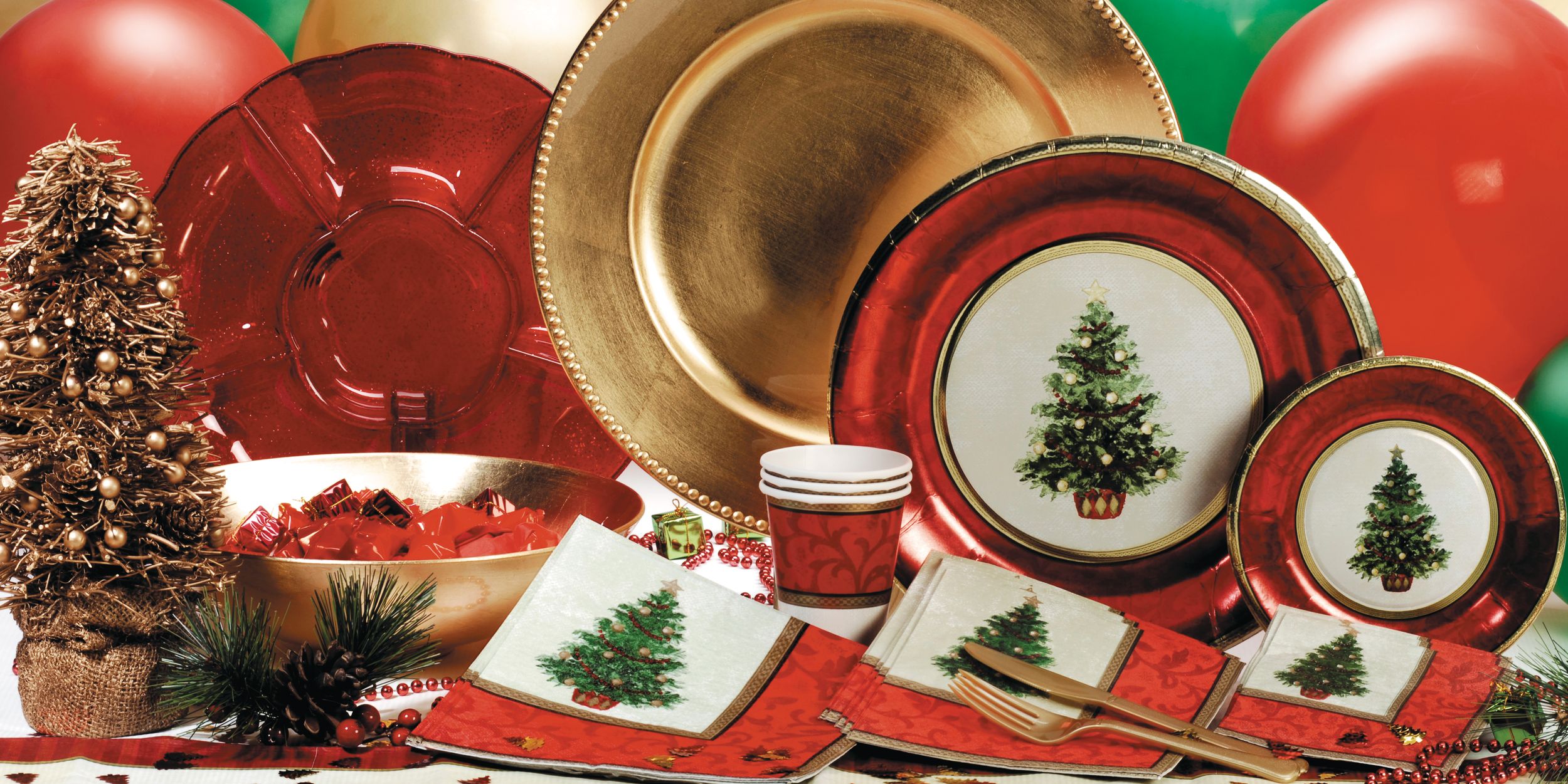 Classic Christmas Tree Dinner Plates, 8-pk Composite_or_Mixed