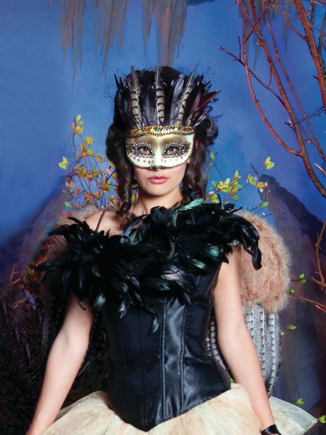 Fantasy Feather Collar Front_Flat