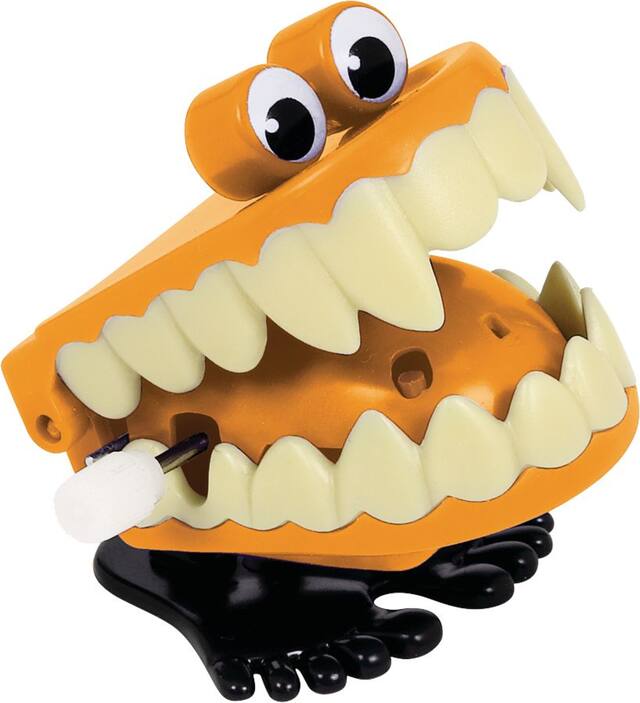 Halloween Wind-Up Teeth Front_Angled_Right