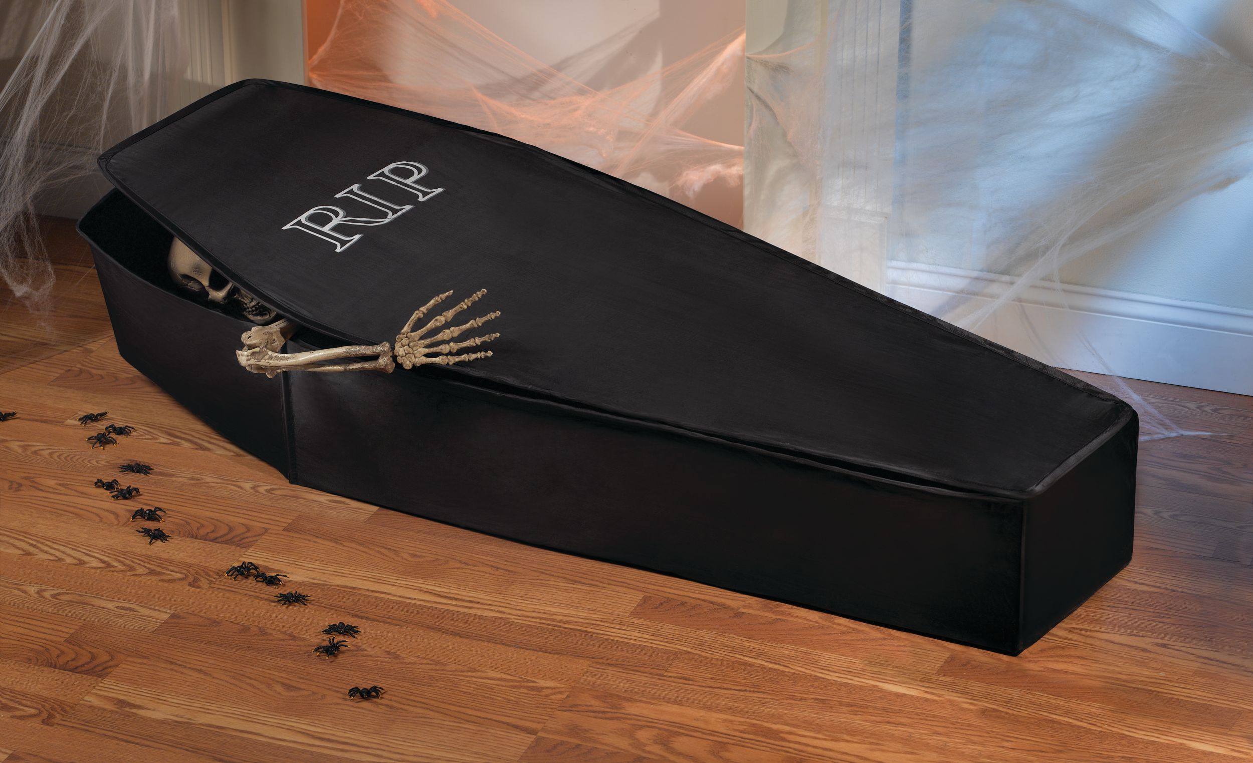 "RIP" Pop-Up Coffin Prop, Indoor/Outdoor Decoration for Halloween, Black, 5-ft Overhead_Plunge