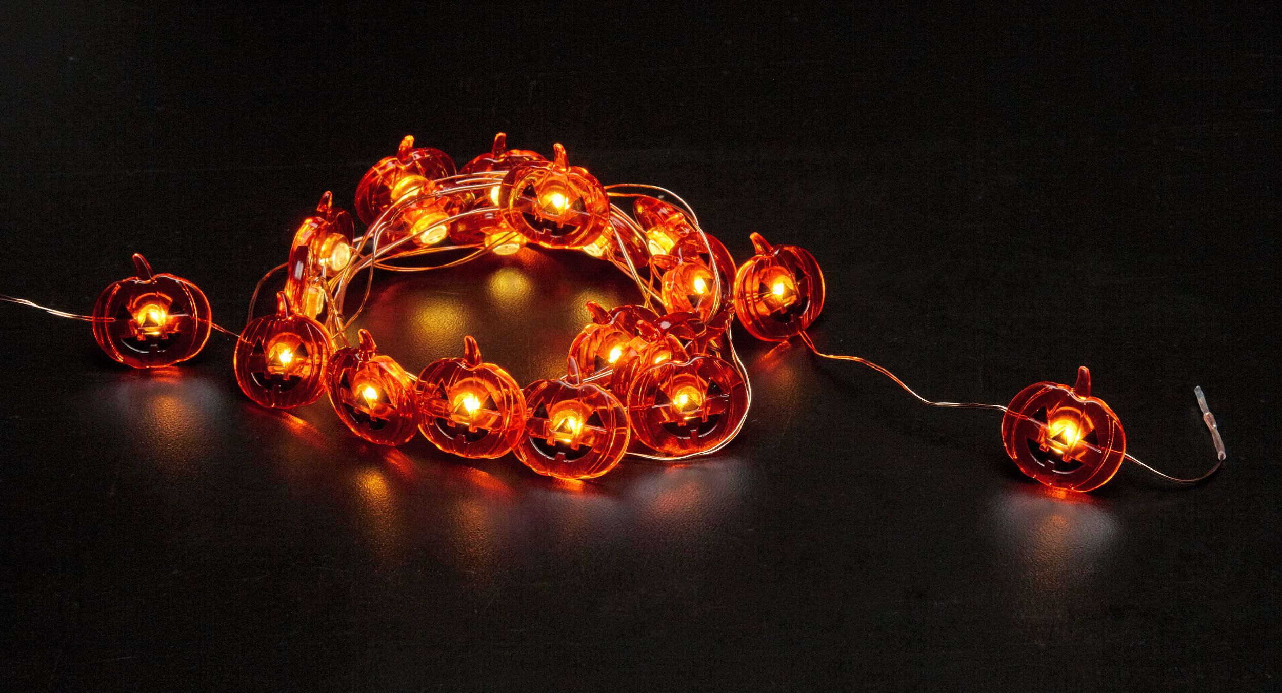 Jack-O'-Lantern LED Fairy Pumpkin String Lights, Orange, 7.5-in, 20-pk, Indoor/Outdoor Decoration for Halloween Overhead_Plunge